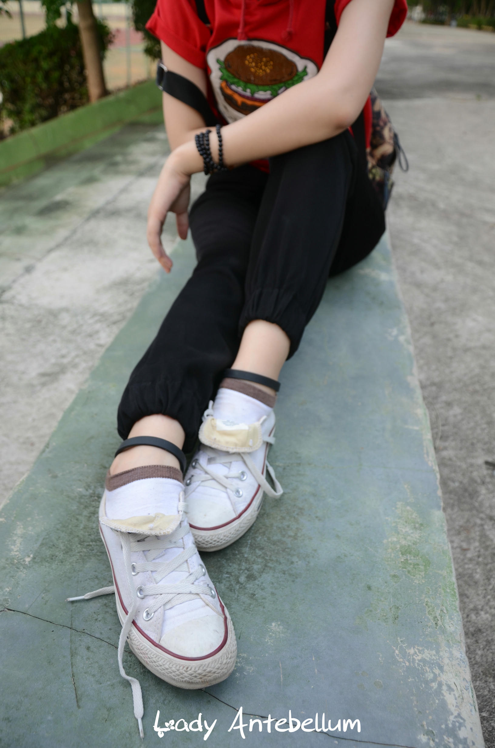 [战前女神] 恋足美腿棉袜女神级摄影套图 125 [89P+187M]_第2集