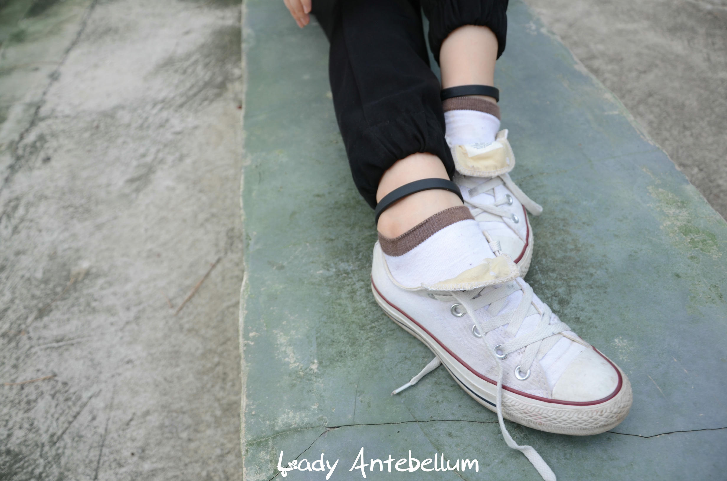 [战前女神] 恋足美腿棉袜女神级摄影套图 125 [89P+187M]_第2集