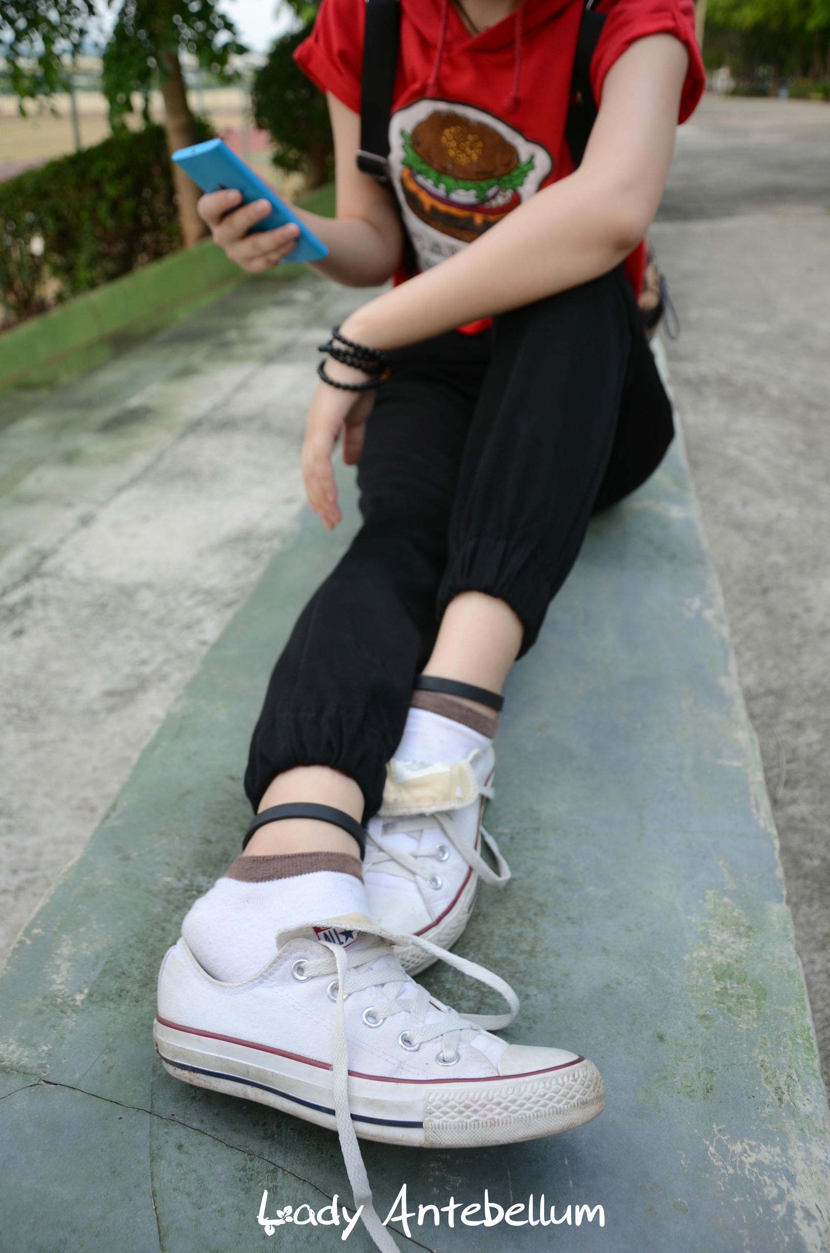 [战前女神] 恋足美腿棉袜女神级摄影套图 125 [89P+187M]_第2集