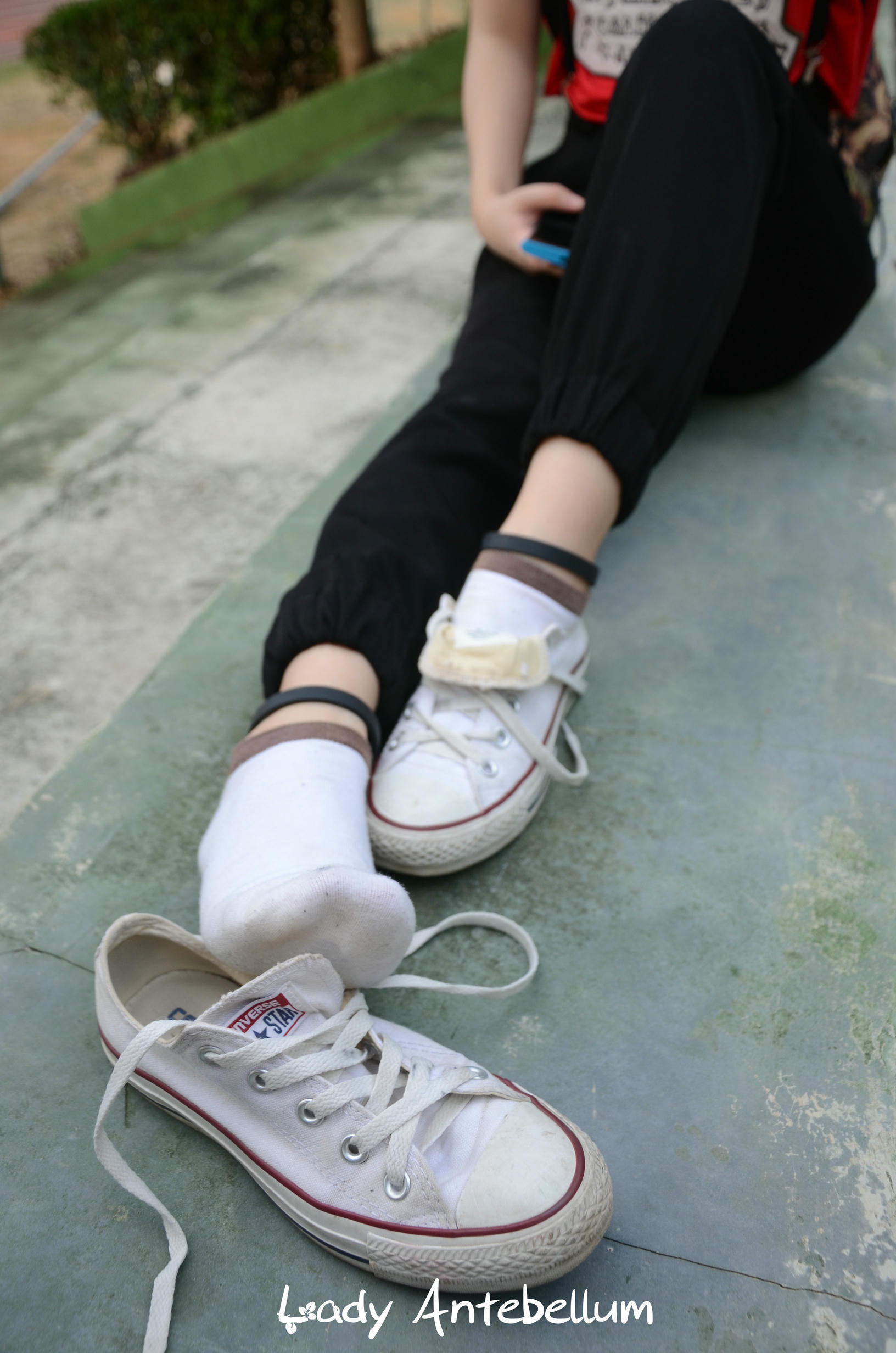 [战前女神] 恋足美腿棉袜女神级摄影套图 125 [89P+187M]_第2集