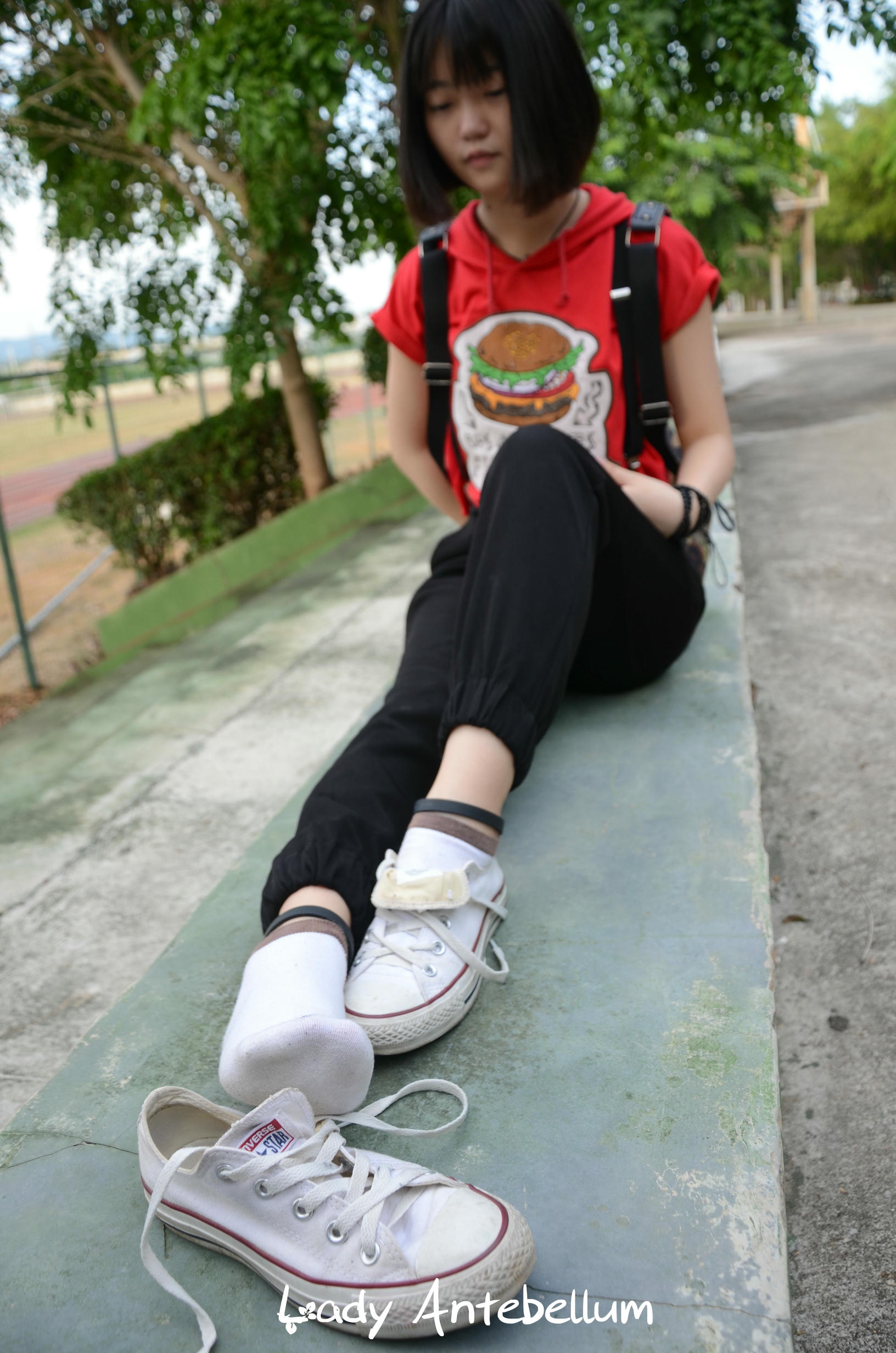 [战前女神] 恋足美腿棉袜女神级摄影套图 125 [89P+187M]_第2集