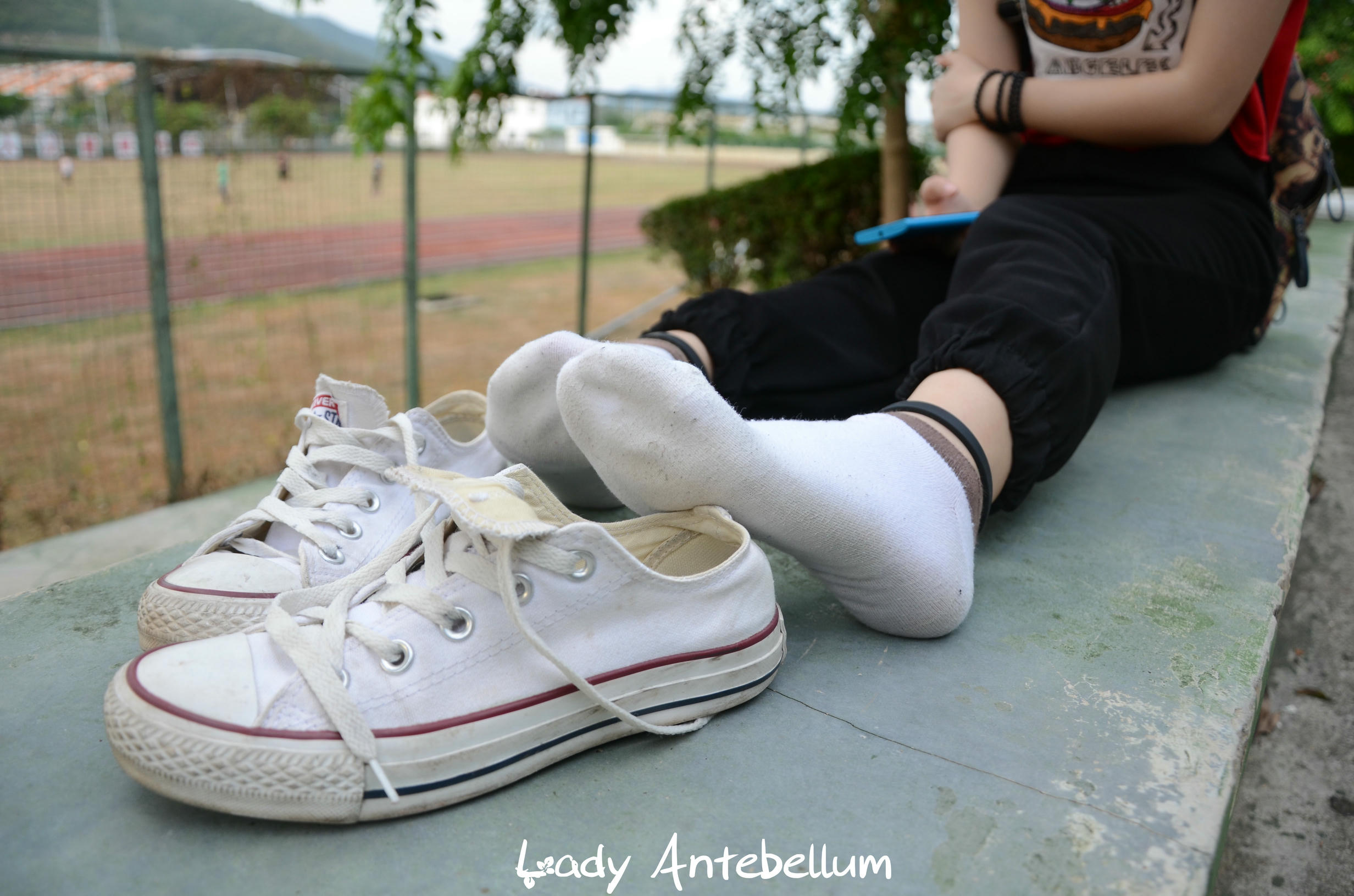 [战前女神] 恋足美腿棉袜女神级摄影套图 125 [89P+187M]_第3集