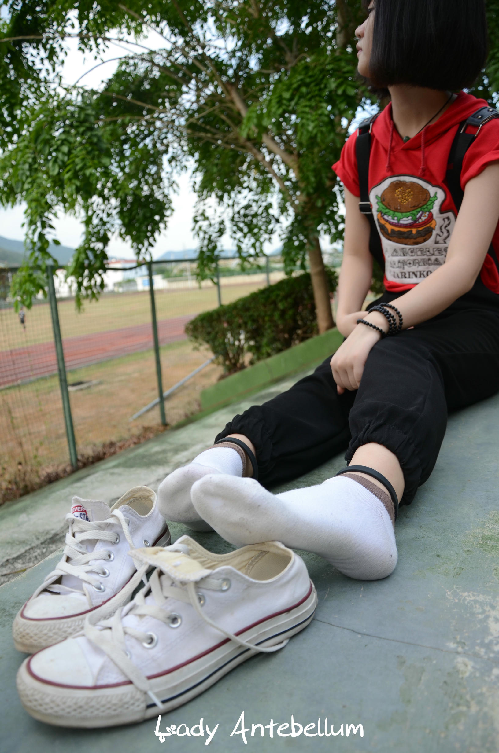 [战前女神] 恋足美腿棉袜女神级摄影套图 125 [89P+187M]_第3集