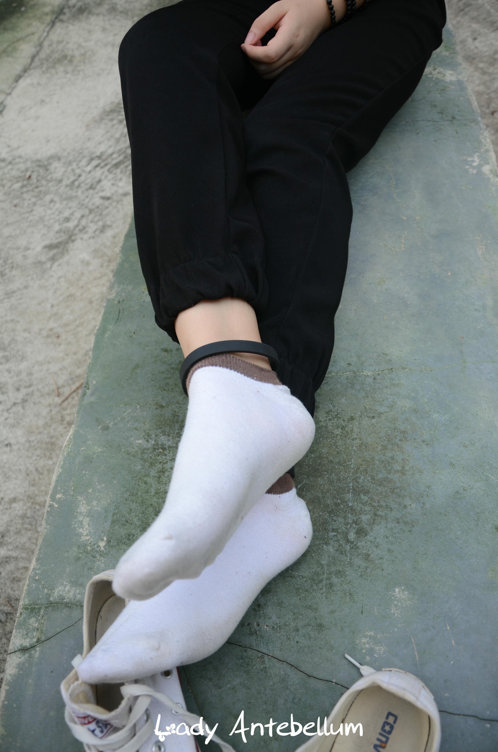 [战前女神] 恋足美腿棉袜女神级摄影套图 125 [89P+187M]_第4集