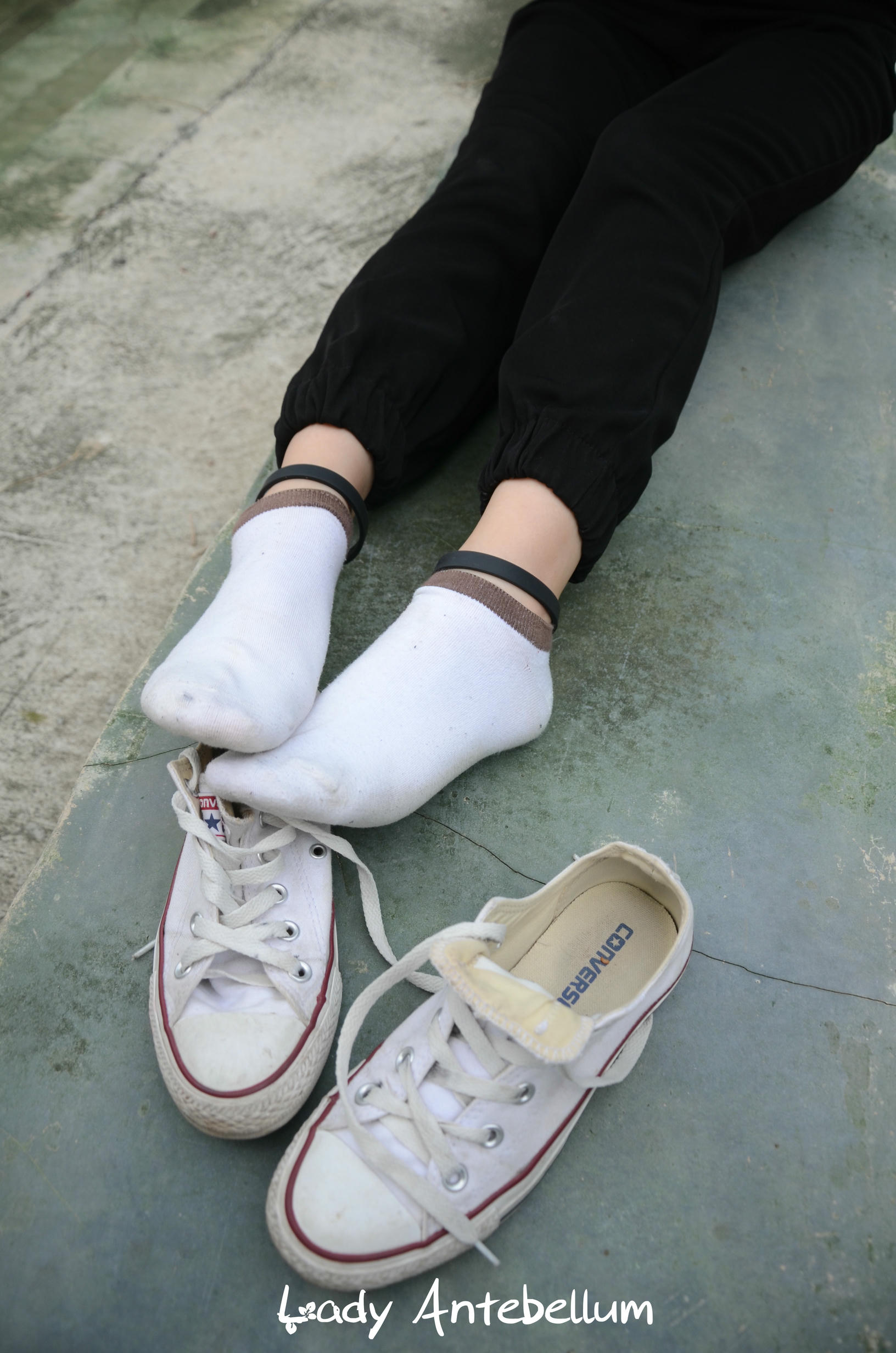 [战前女神] 恋足美腿棉袜女神级摄影套图 125 [89P+187M]_第4集