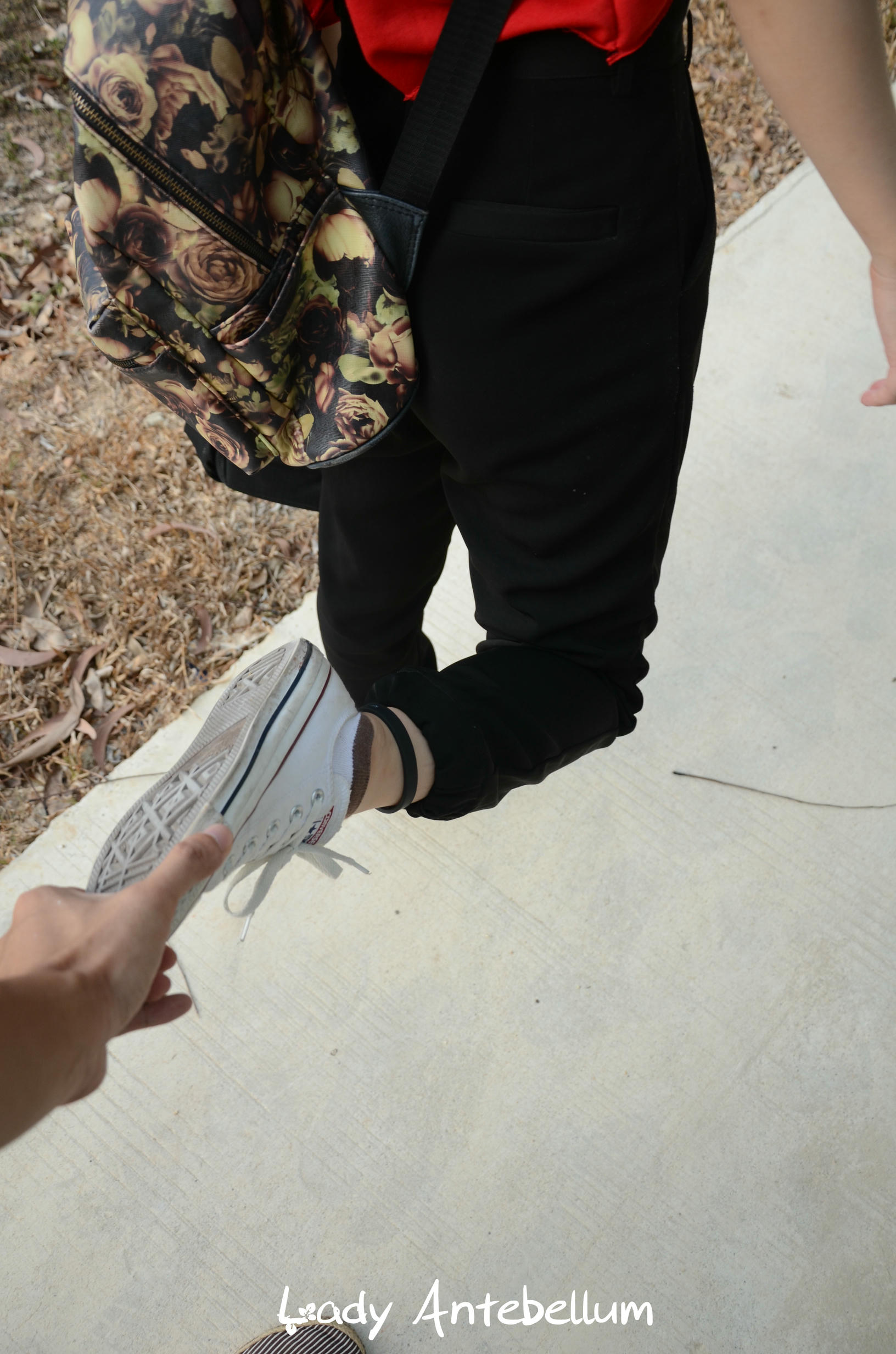 [战前女神] 恋足美腿棉袜女神级摄影套图 125 [89P+187M]_第5集