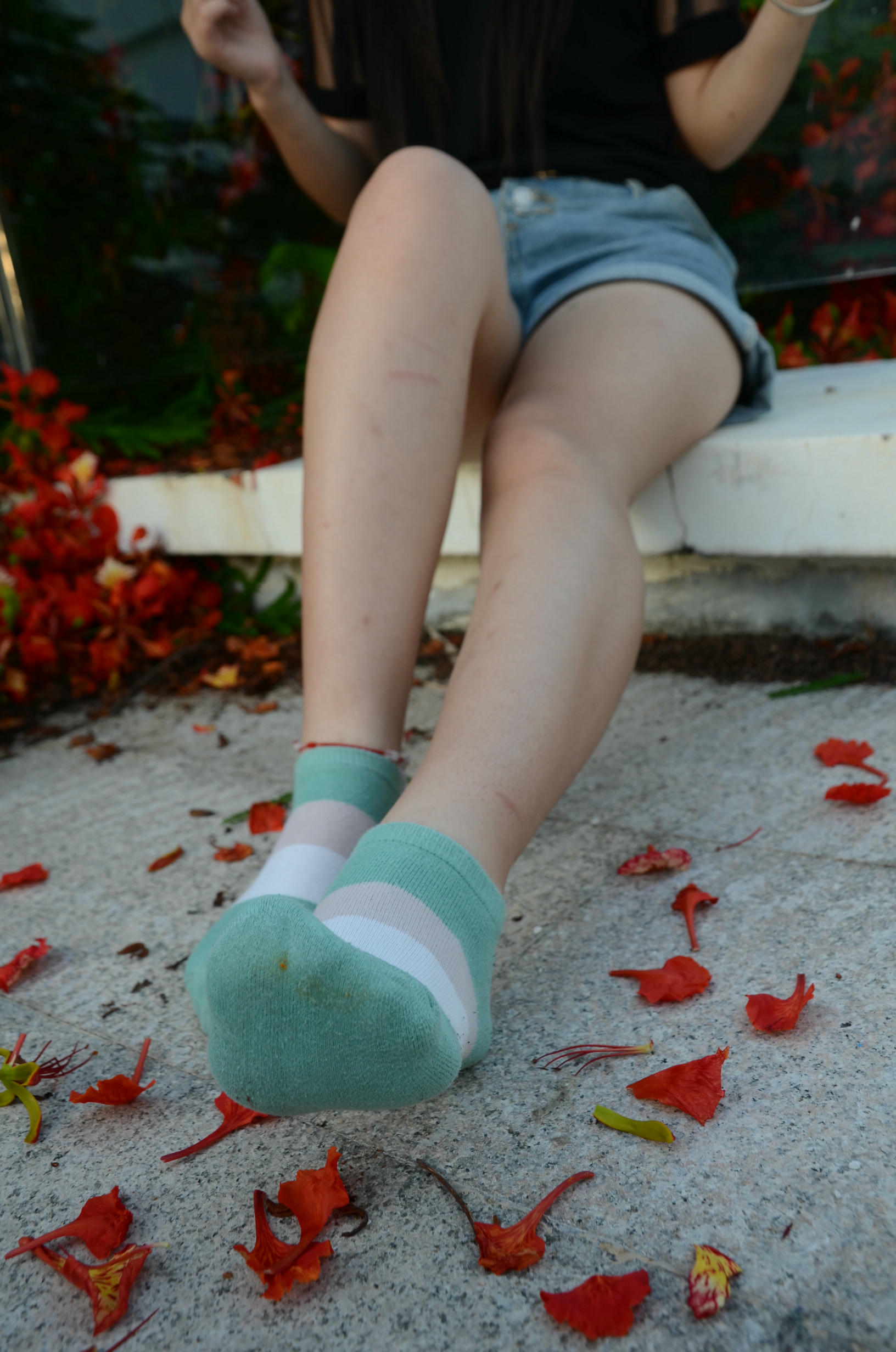 [战前女神] 恋足美腿棉袜女神级摄影套图 126 [114P+182M]_第1集