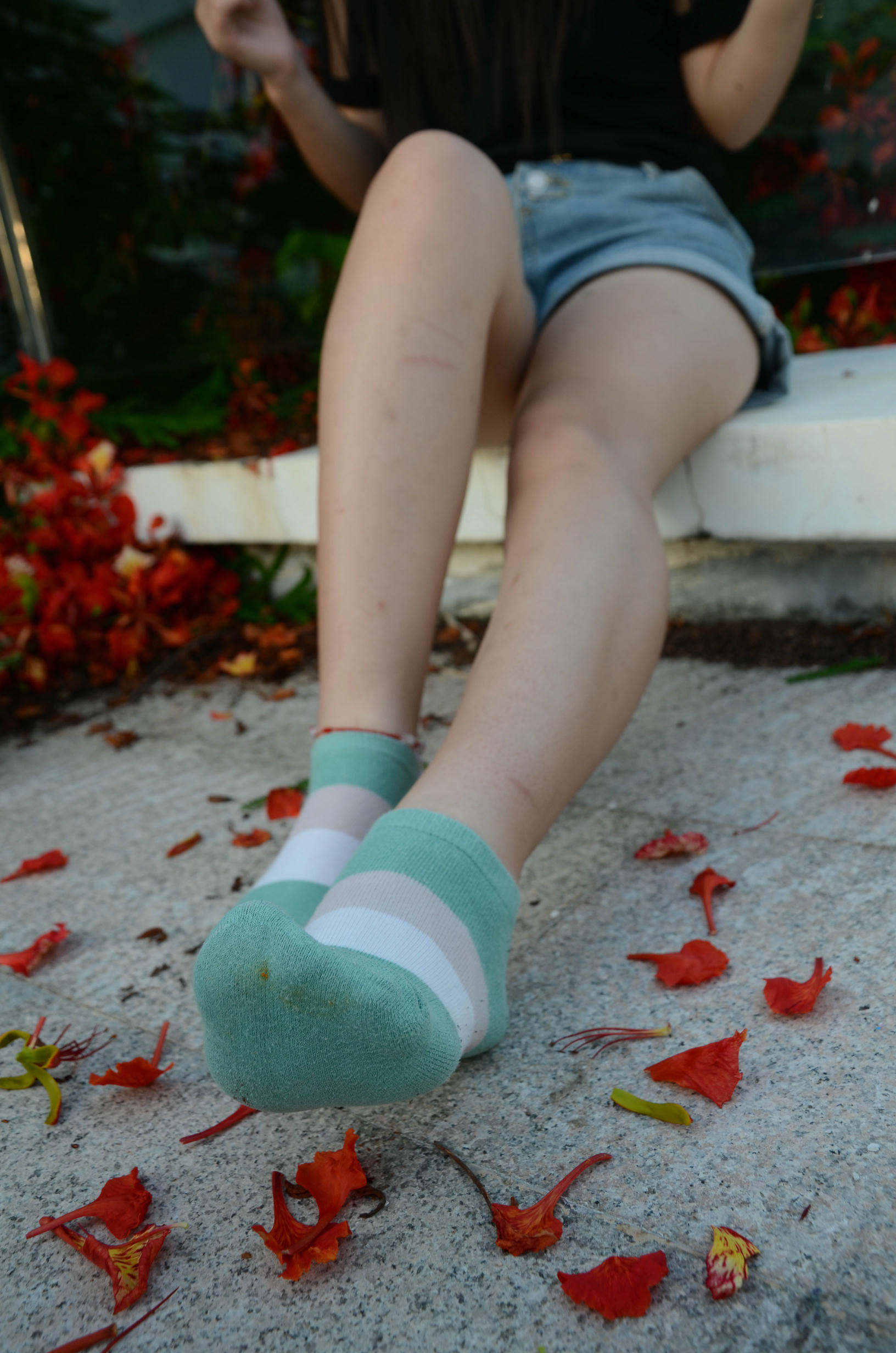 [战前女神] 恋足美腿棉袜女神级摄影套图 126 [114P+182M]_第1集