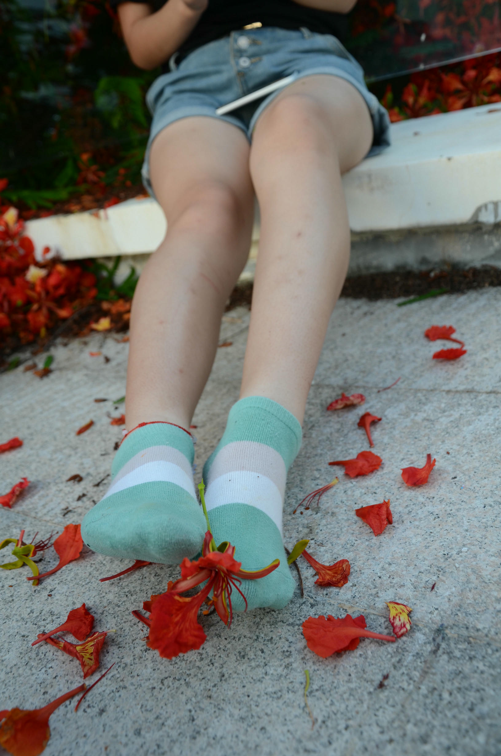 [战前女神] 恋足美腿棉袜女神级摄影套图 126 [114P+182M]_第2集