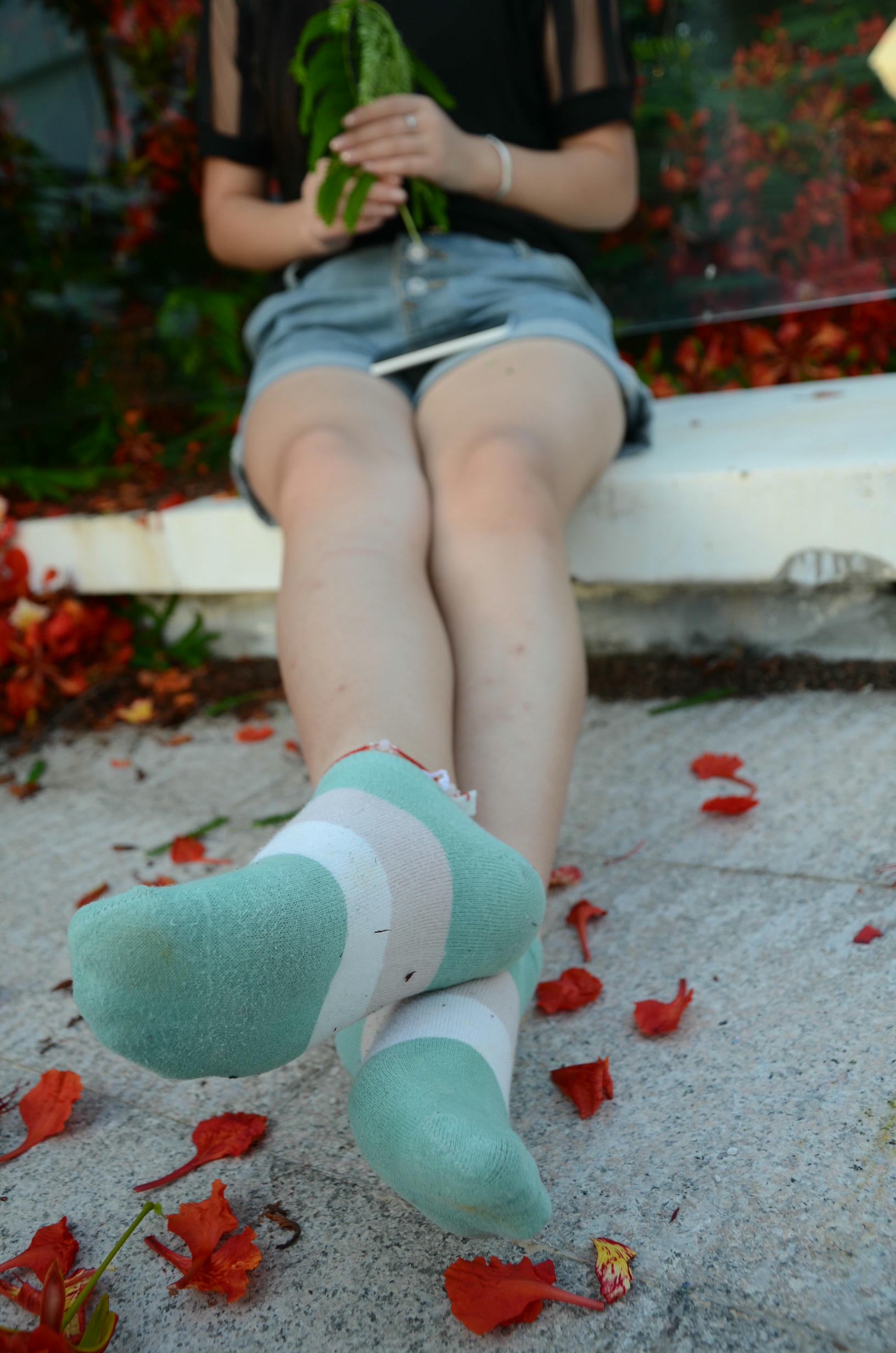 [战前女神] 恋足美腿棉袜女神级摄影套图 126 [114P+182M]_第2集