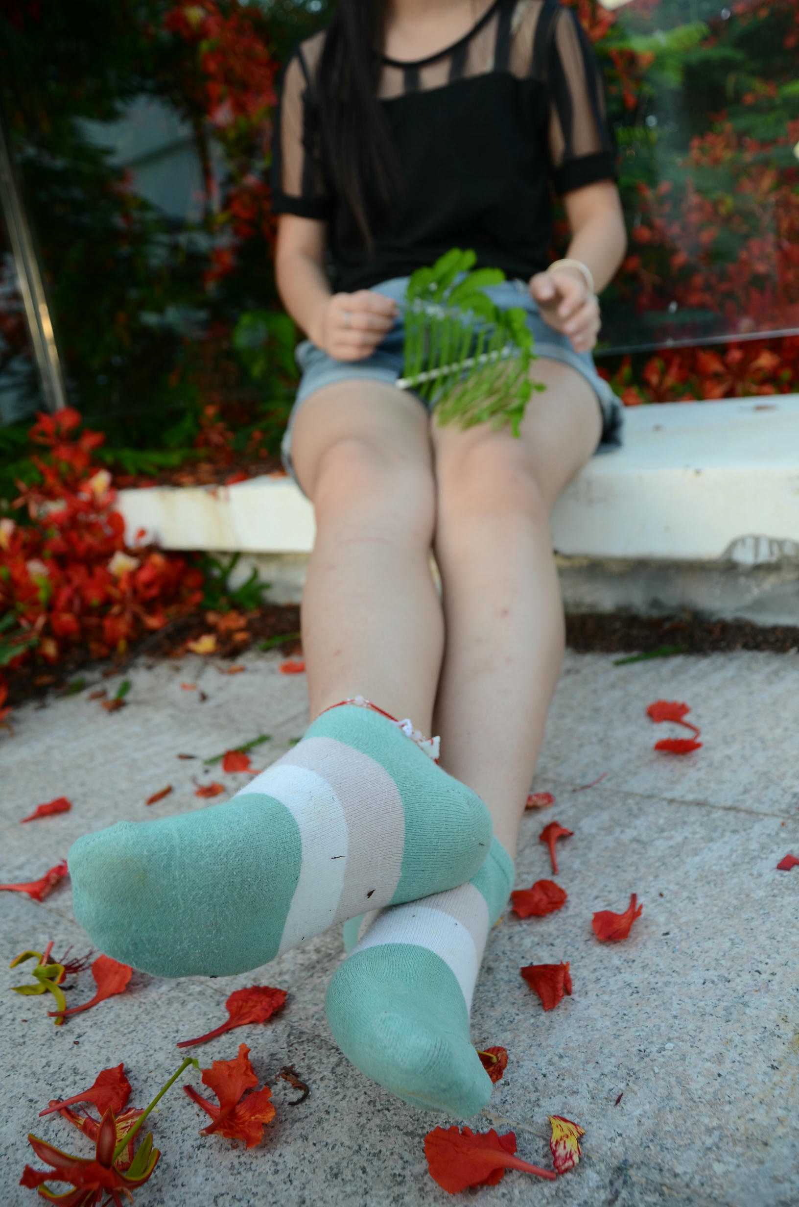 [战前女神] 恋足美腿棉袜女神级摄影套图 126 [114P+182M]_第2集