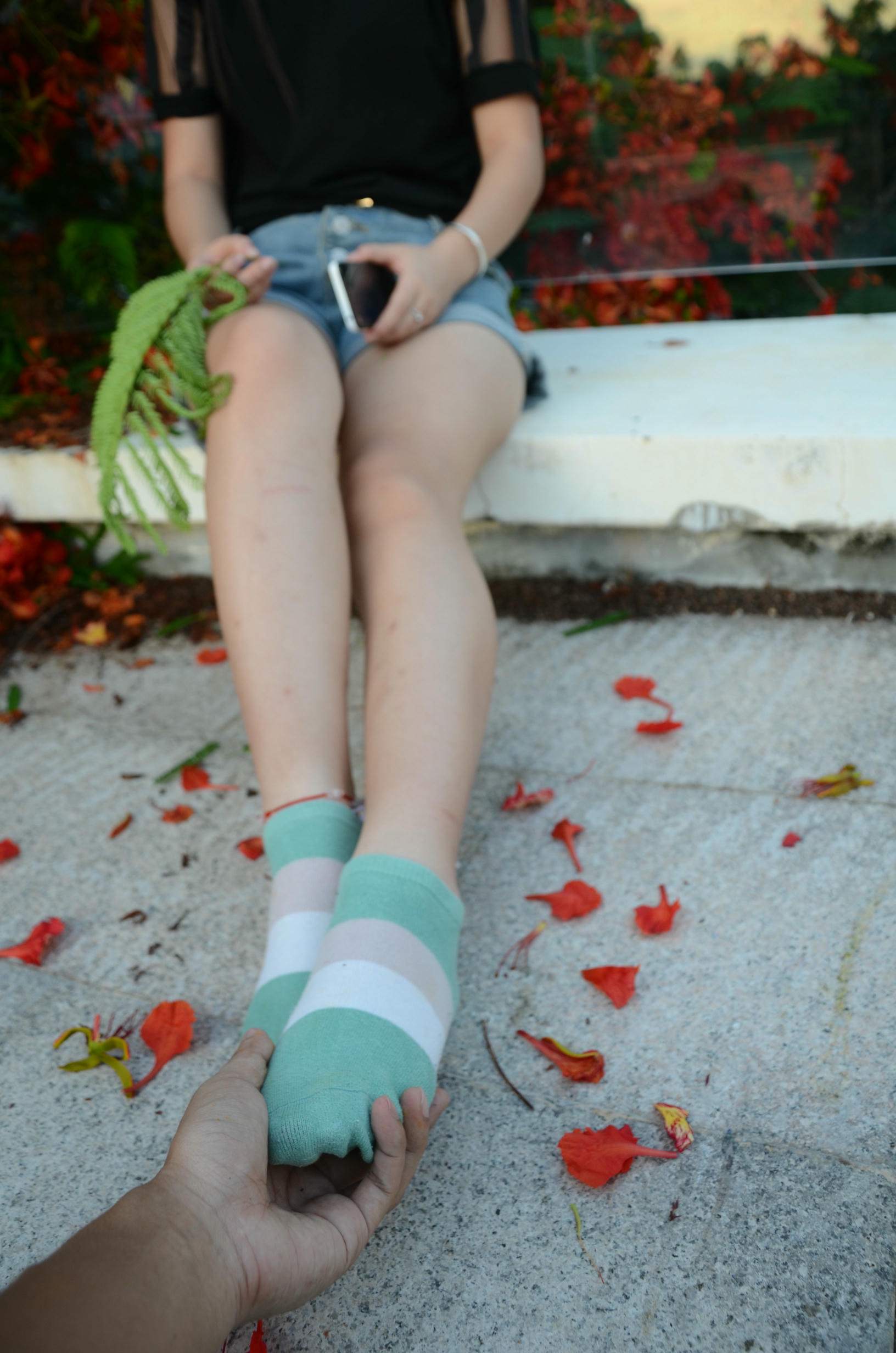 [战前女神] 恋足美腿棉袜女神级摄影套图 126 [114P+182M]_第2集