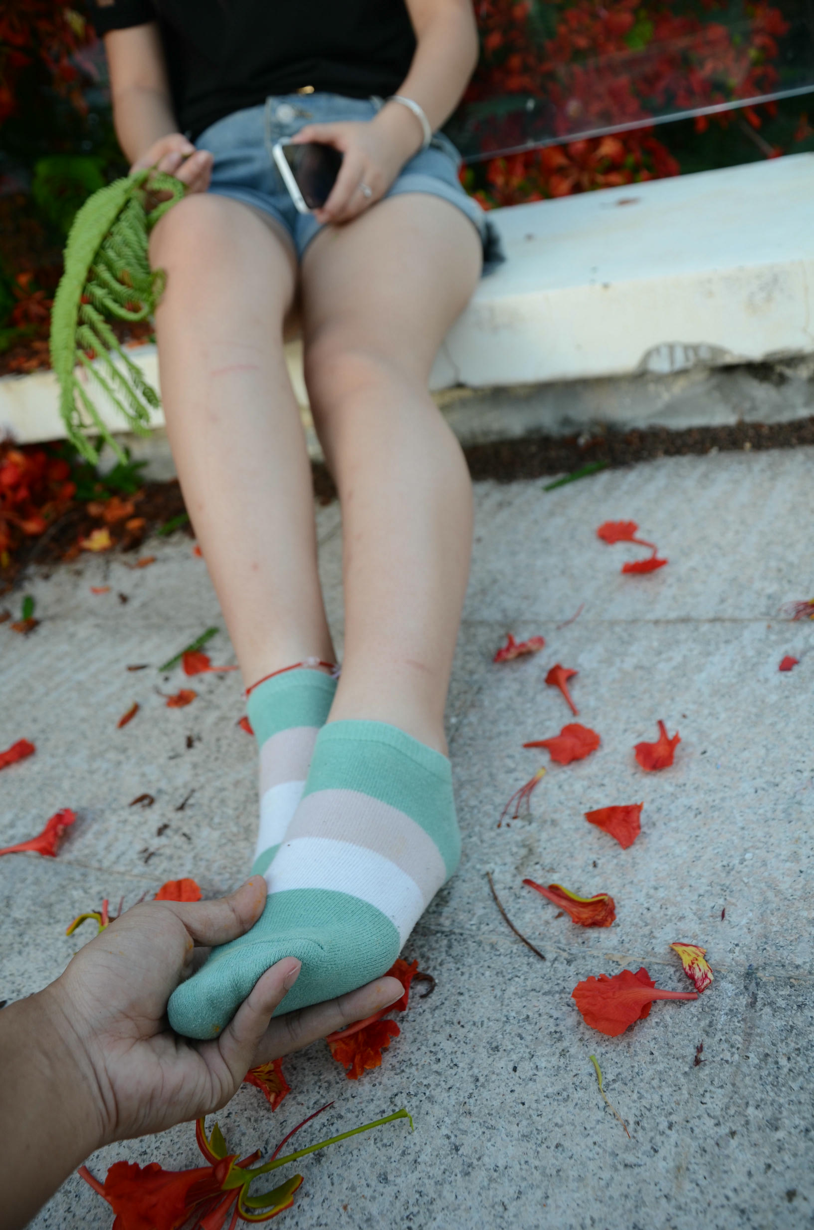 [战前女神] 恋足美腿棉袜女神级摄影套图 126 [114P+182M]_第2集