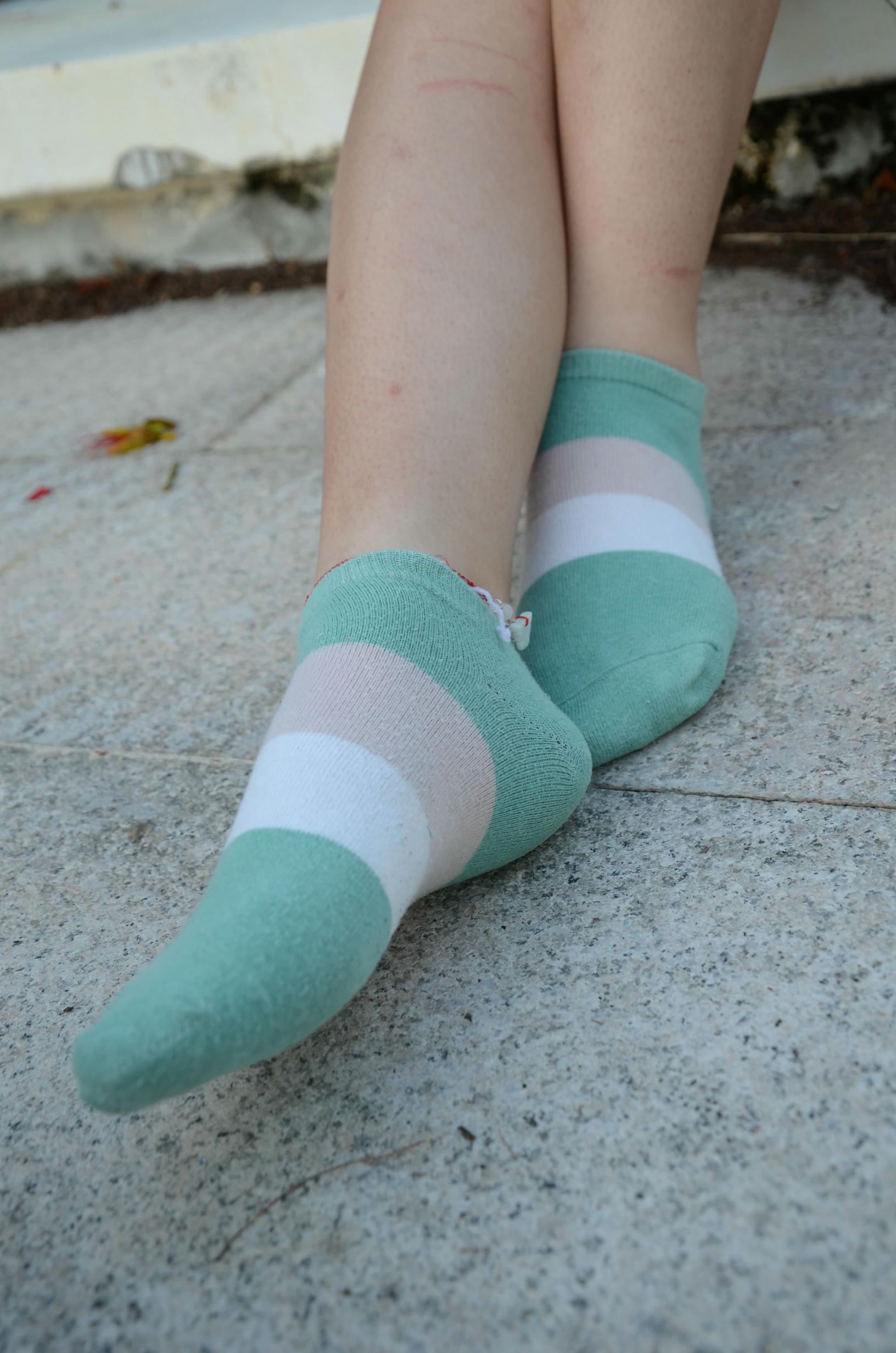 [战前女神] 恋足美腿棉袜女神级摄影套图 126 [114P+182M]_第1集