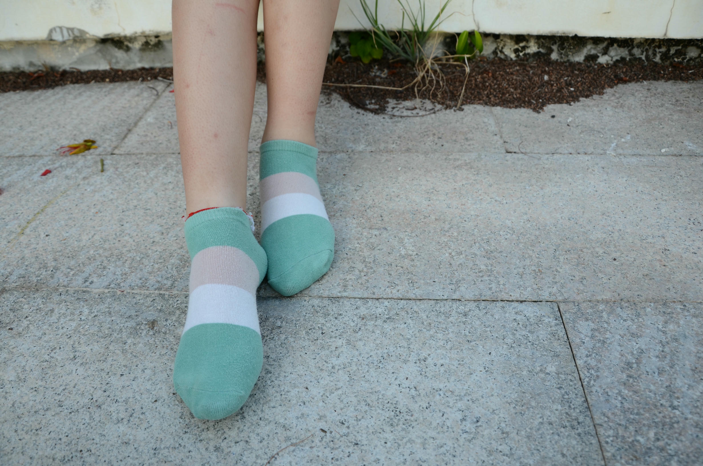 [战前女神] 恋足美腿棉袜女神级摄影套图 126 [114P+182M]_第1集