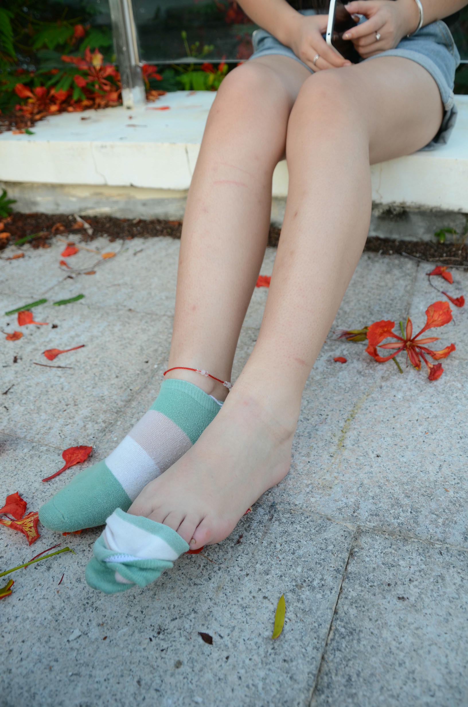 [战前女神] 恋足美腿棉袜女神级摄影套图 126 [114P+182M]_第4集