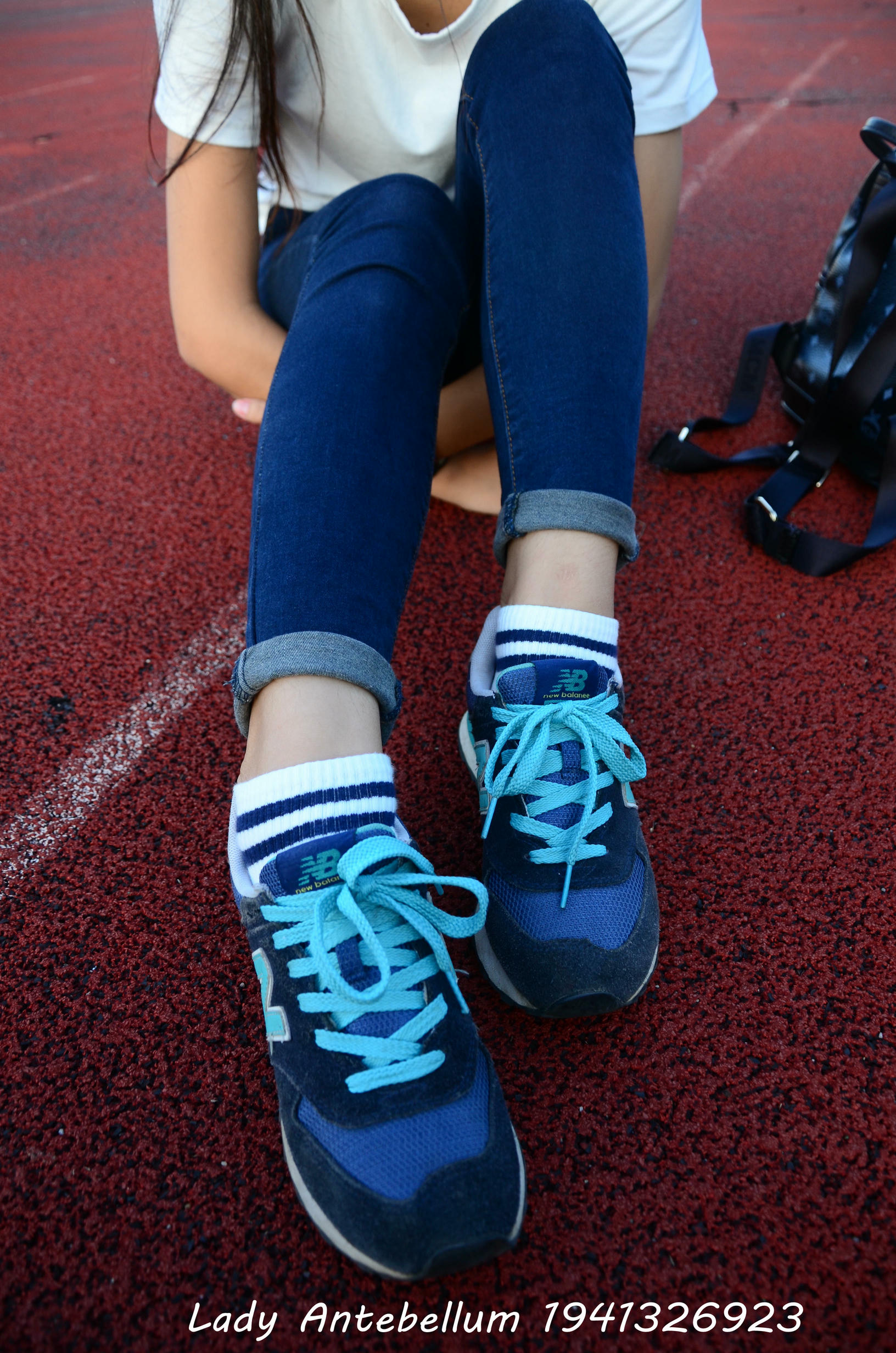 [战前女神] 恋足美腿棉袜女神级摄影套图 127 [99P+167M]_第1集