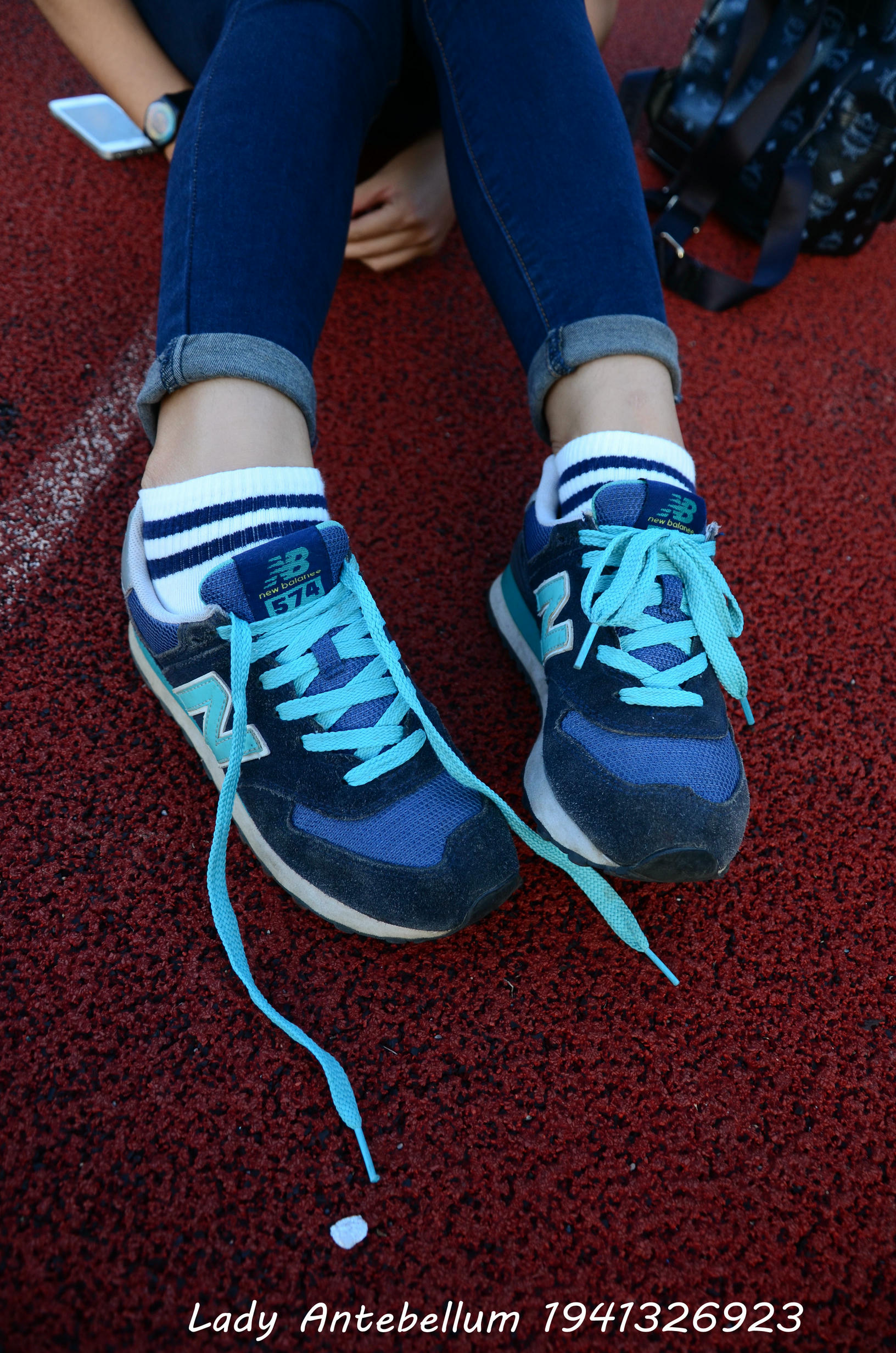 [战前女神] 恋足美腿棉袜女神级摄影套图 127 [99P+167M]_第2集