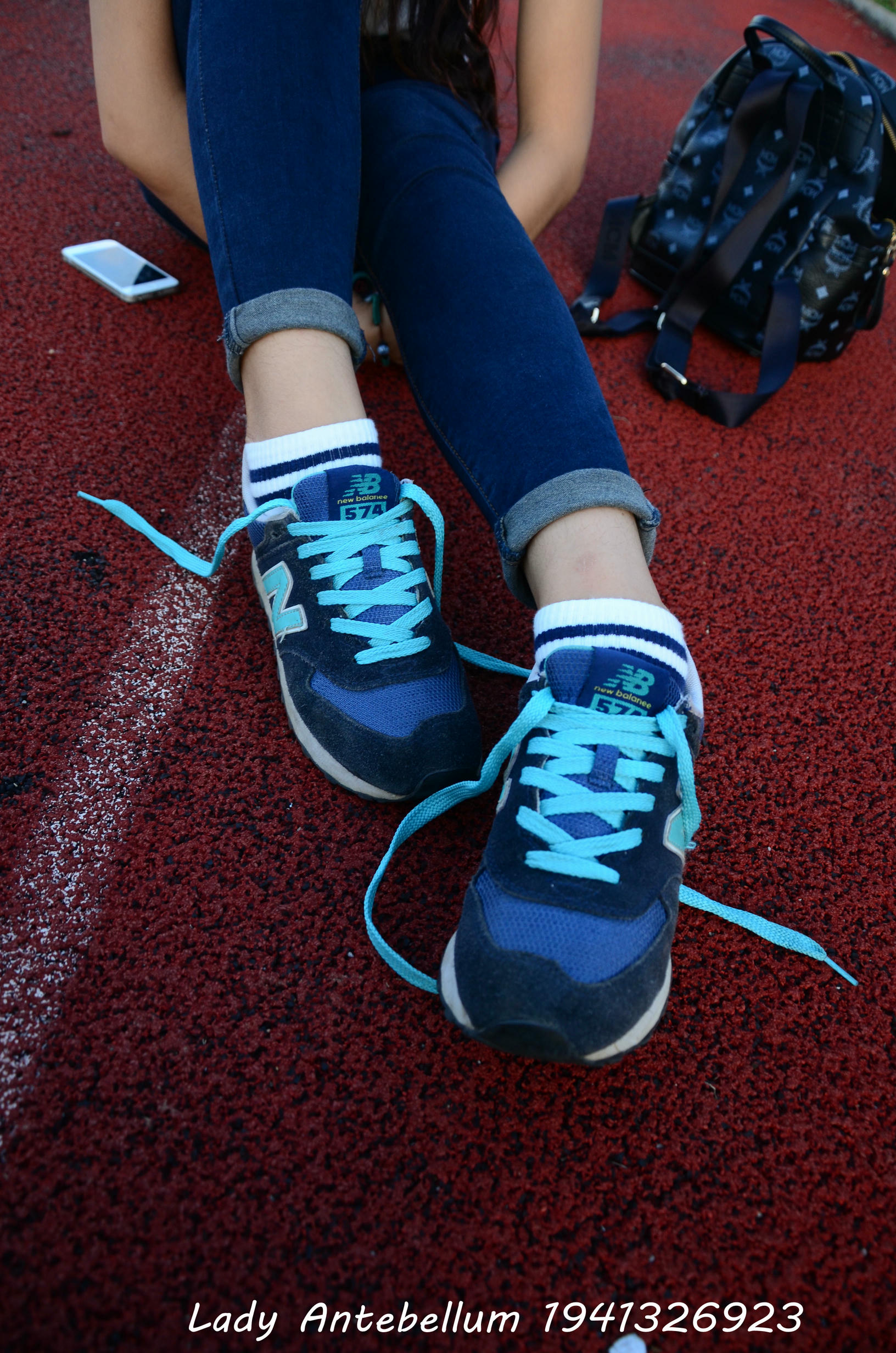 [战前女神] 恋足美腿棉袜女神级摄影套图 127 [99P+167M]_第2集