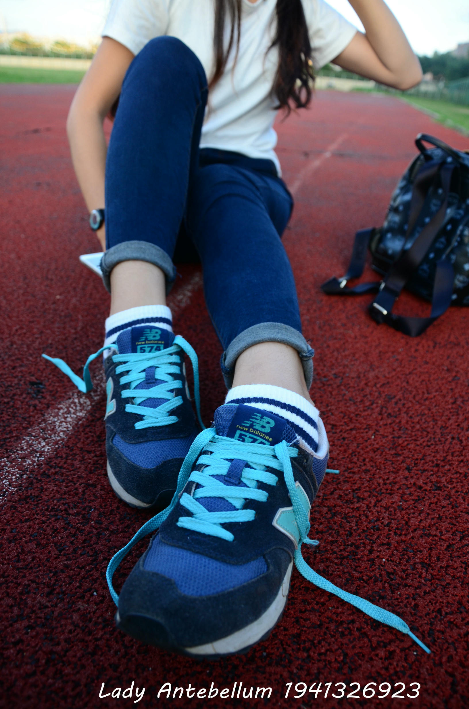 [战前女神] 恋足美腿棉袜女神级摄影套图 127 [99P+167M]_第2集