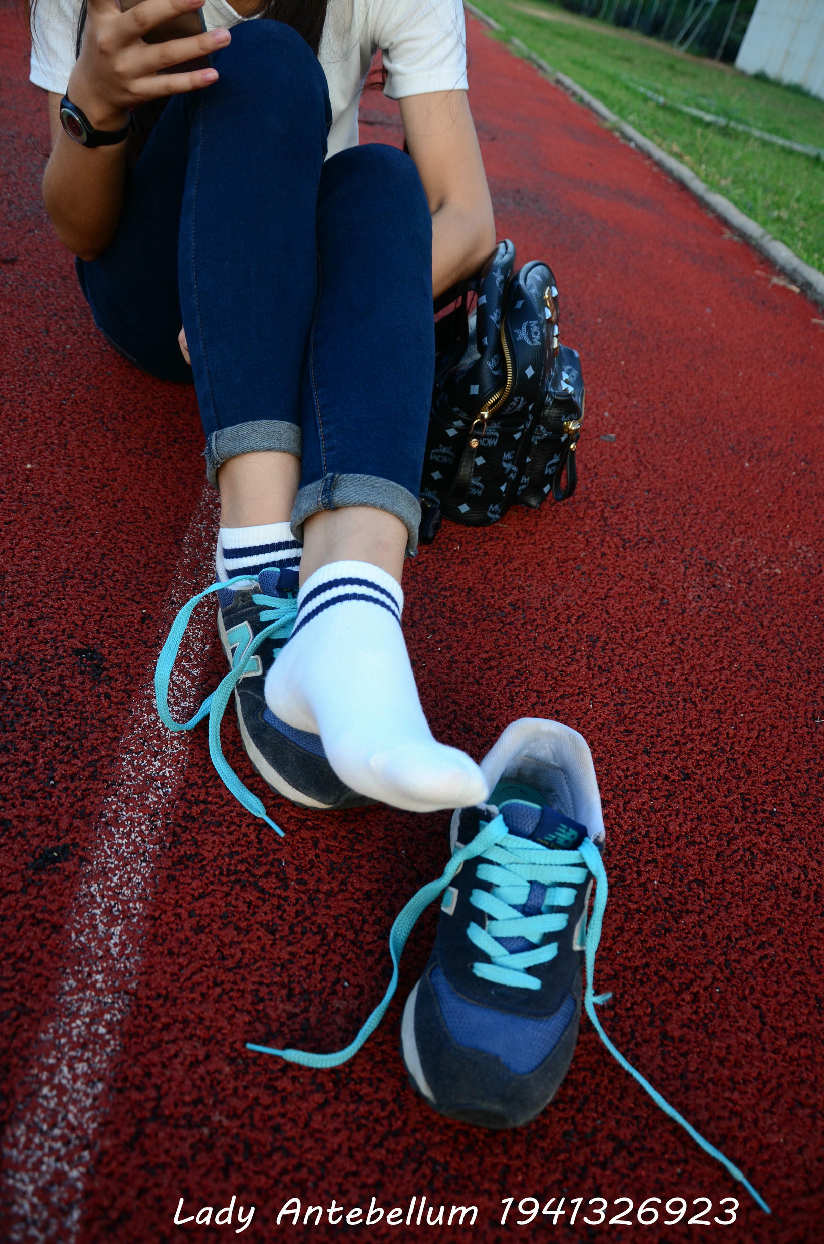 [战前女神] 恋足美腿棉袜女神级摄影套图 127 [99P+167M]_第3集