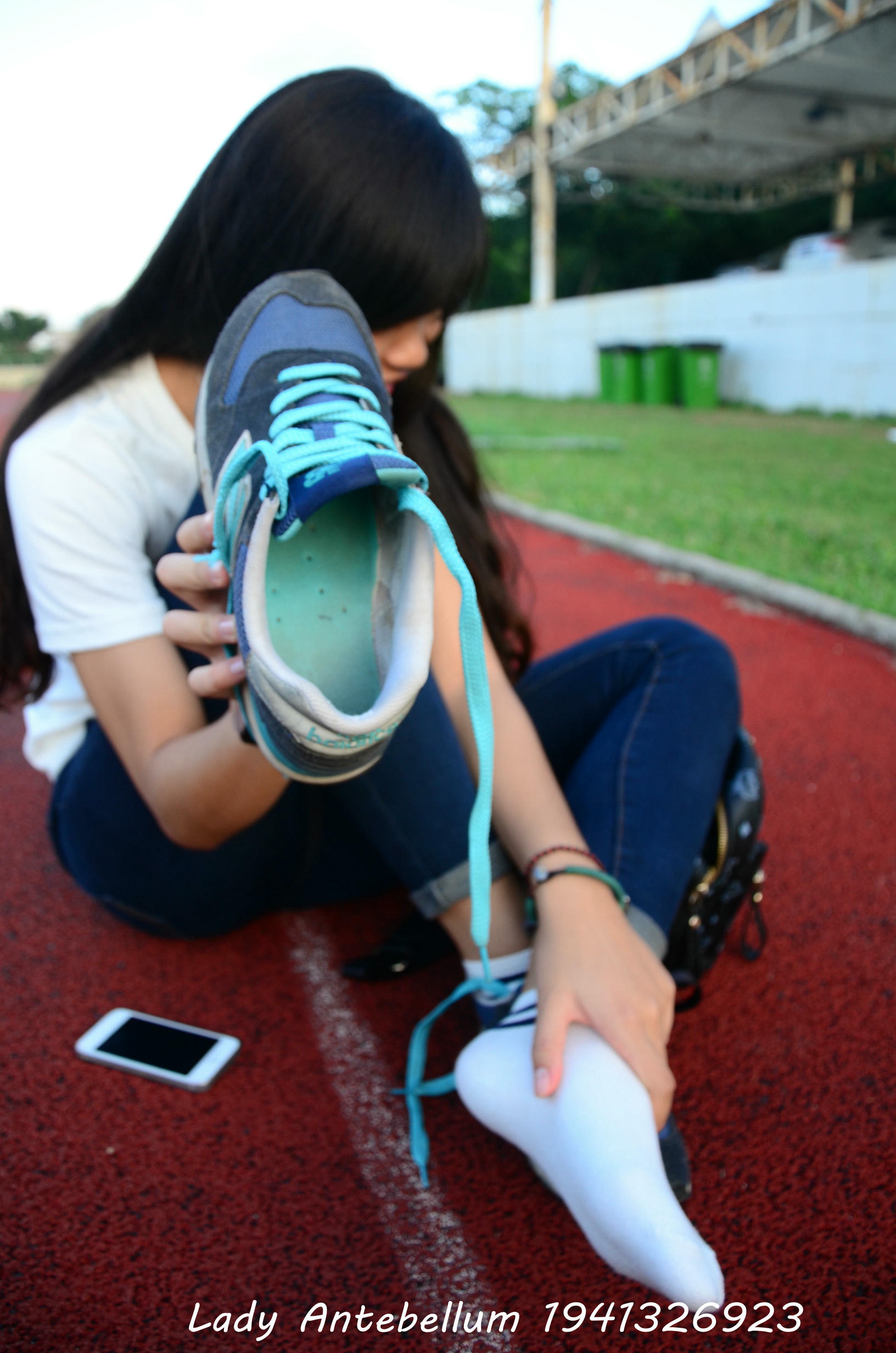 [战前女神] 恋足美腿棉袜女神级摄影套图 127 [99P+167M]_第4集