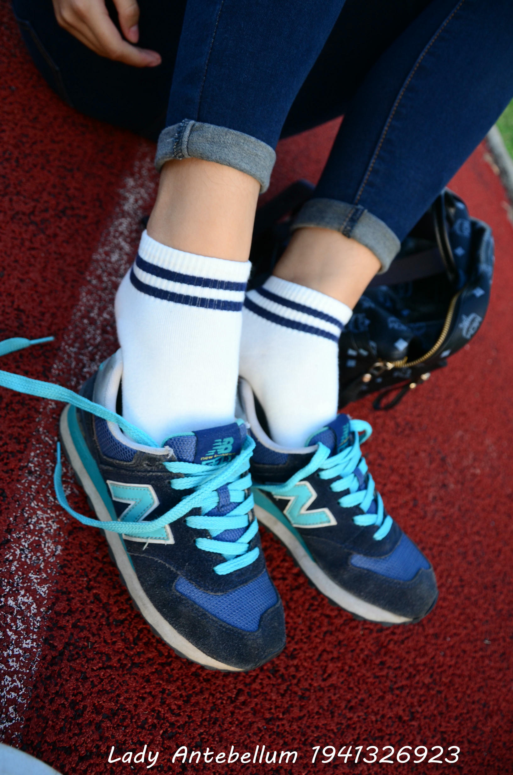 [战前女神] 恋足美腿棉袜女神级摄影套图 127 [99P+167M]_第4集