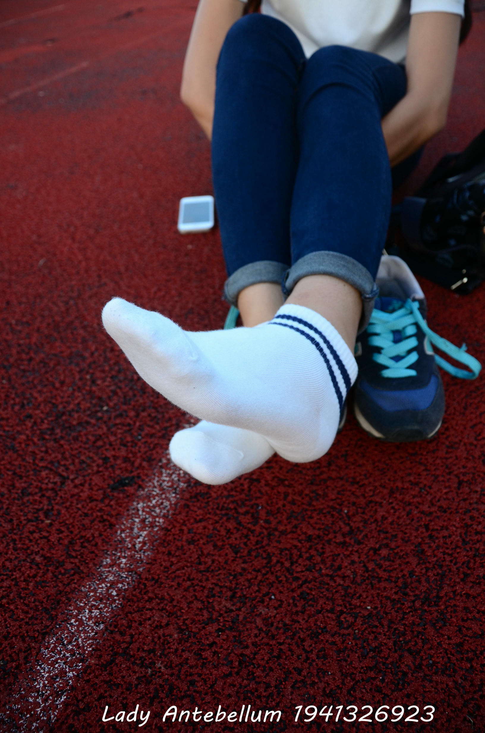 [战前女神] 恋足美腿棉袜女神级摄影套图 127 [99P+167M]_第5集