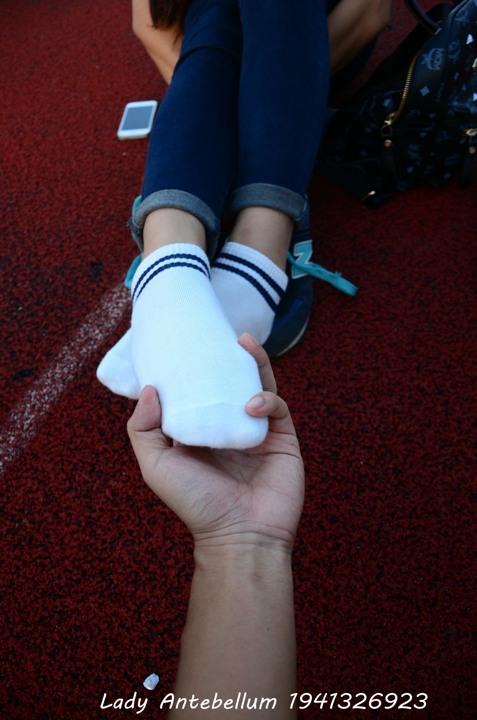 [战前女神] 恋足美腿棉袜女神级摄影套图 127 [99P+167M]_第5集