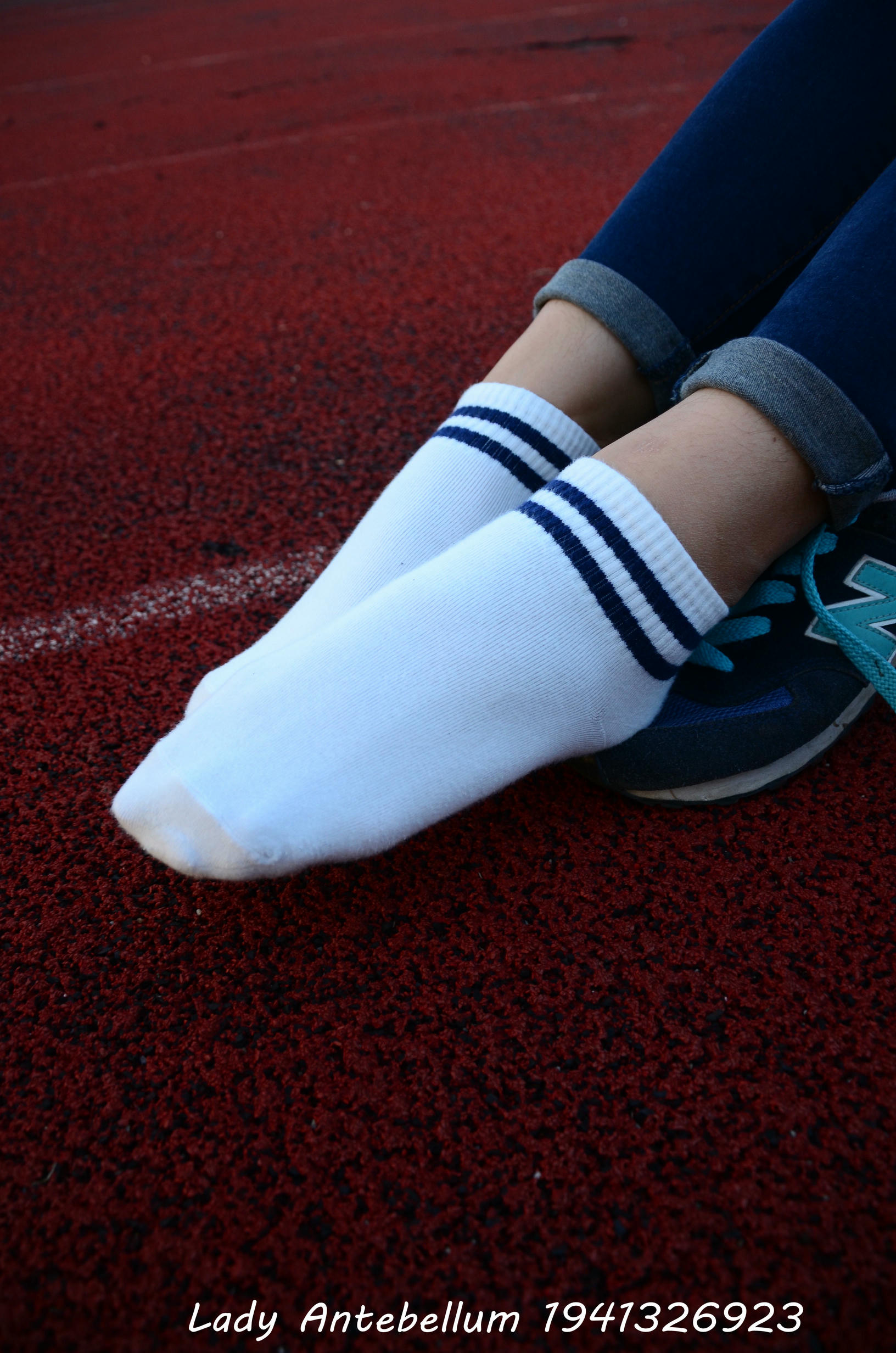 [战前女神] 恋足美腿棉袜女神级摄影套图 127 [99P+167M]_第5集