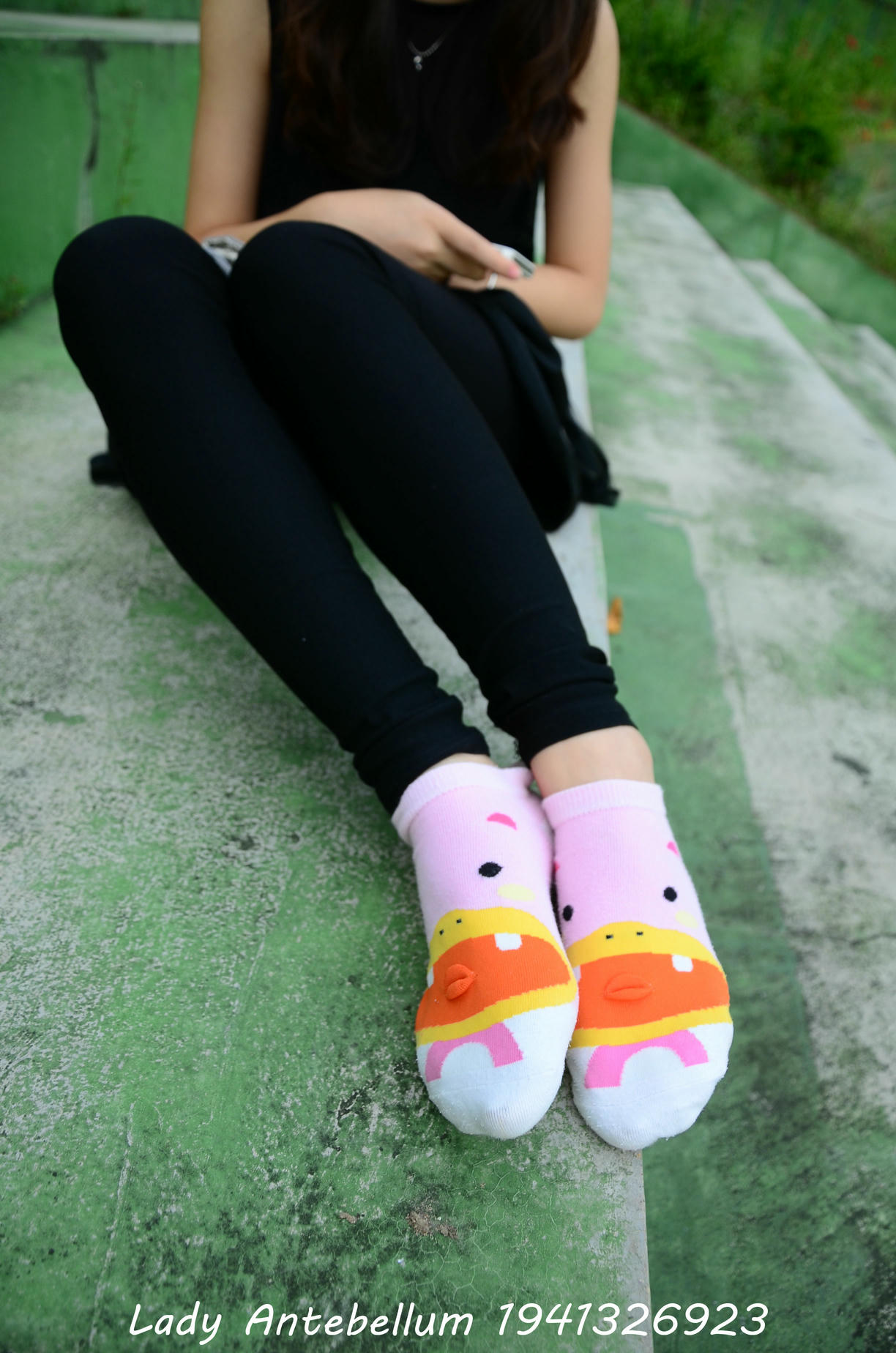 [战前女神] 恋足美腿棉袜女神级摄影套图 128 [112P+119M]_第6集