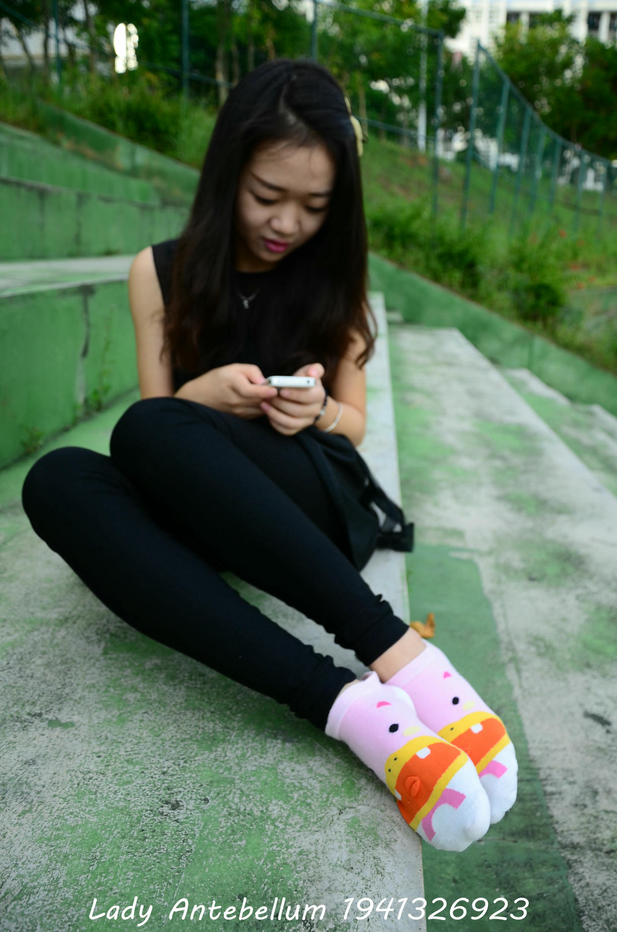 [战前女神] 恋足美腿棉袜女神级摄影套图 128 [112P+119M]_第6集