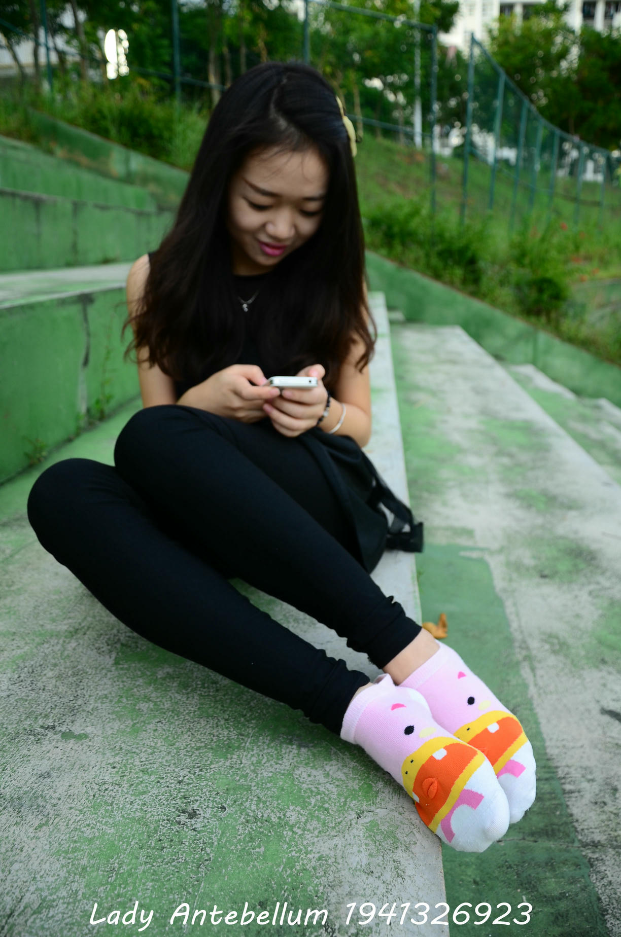 [战前女神] 恋足美腿棉袜女神级摄影套图 128 [112P+119M]_第6集