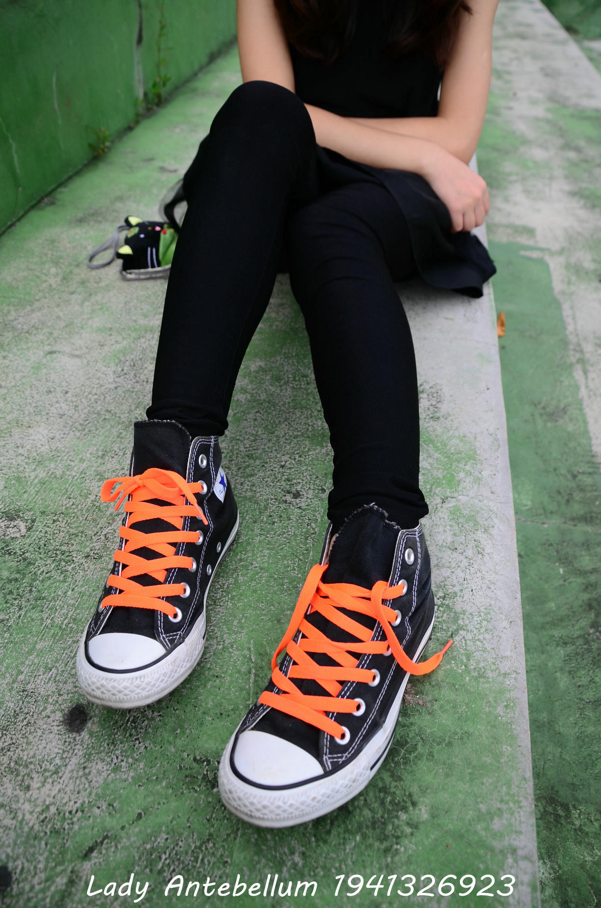 [战前女神] 恋足美腿棉袜女神级摄影套图 128 [112P+119M]_第1集