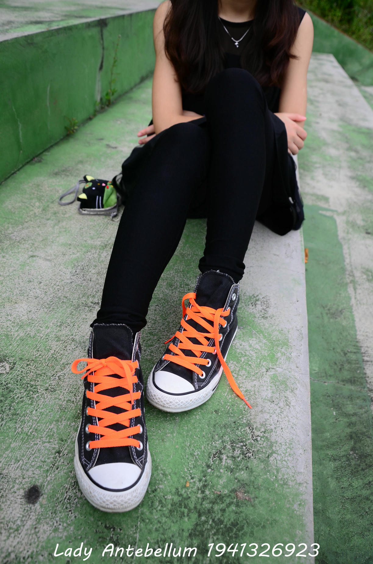 [战前女神] 恋足美腿棉袜女神级摄影套图 128 [112P+119M]_第1集