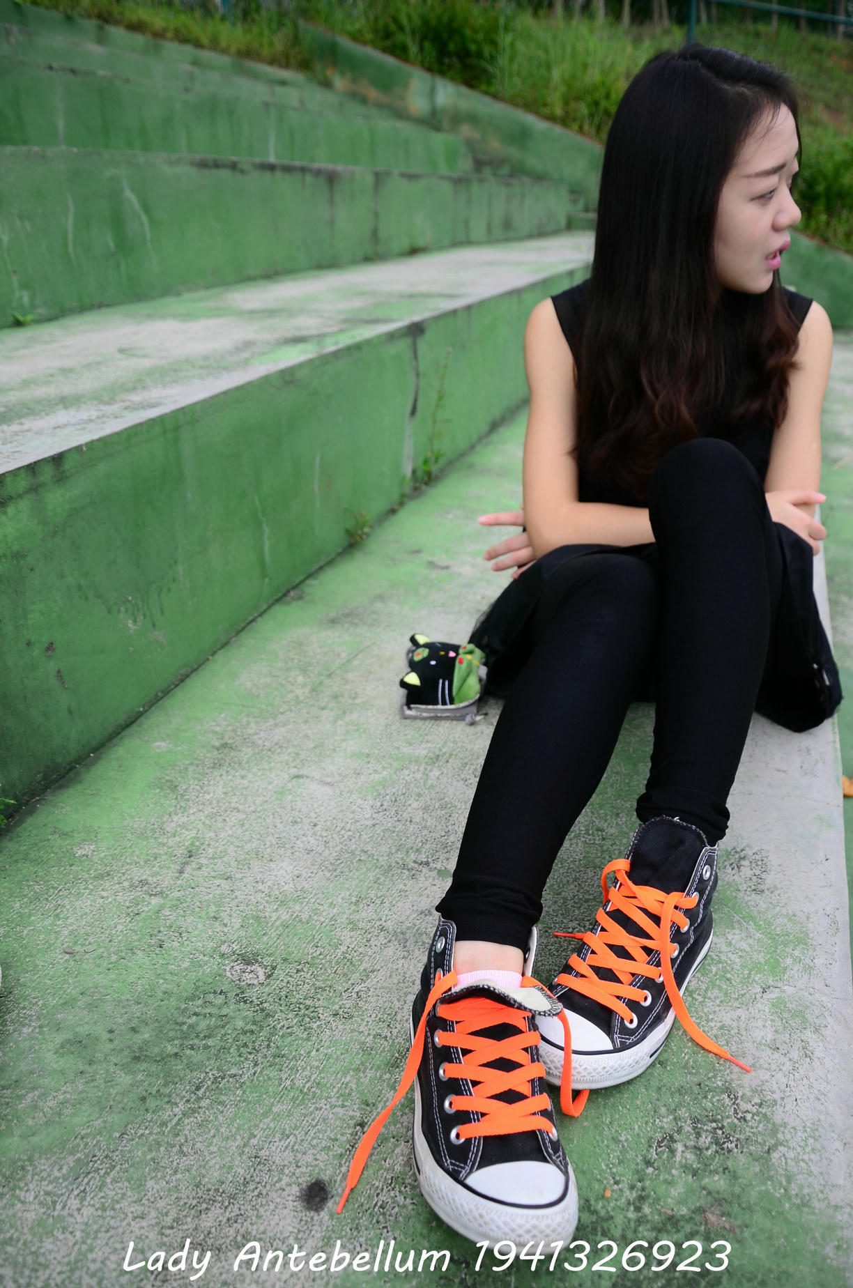 [战前女神] 恋足美腿棉袜女神级摄影套图 128 [112P+119M]_第2集