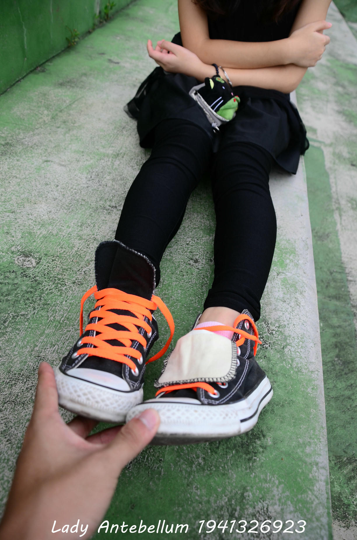 [战前女神] 恋足美腿棉袜女神级摄影套图 128 [112P+119M]_第2集