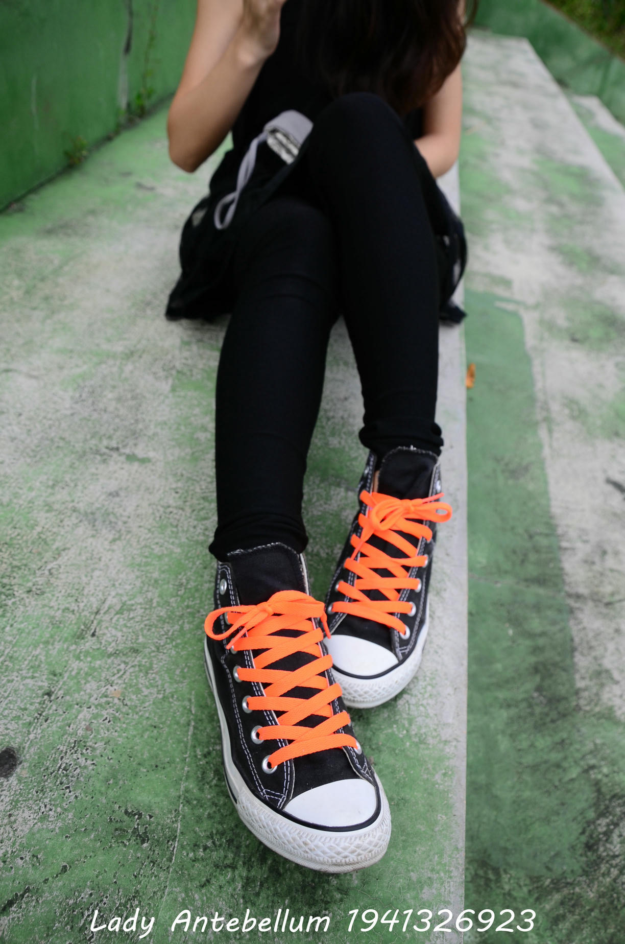 [战前女神] 恋足美腿棉袜女神级摄影套图 128 [112P+119M]_第1集