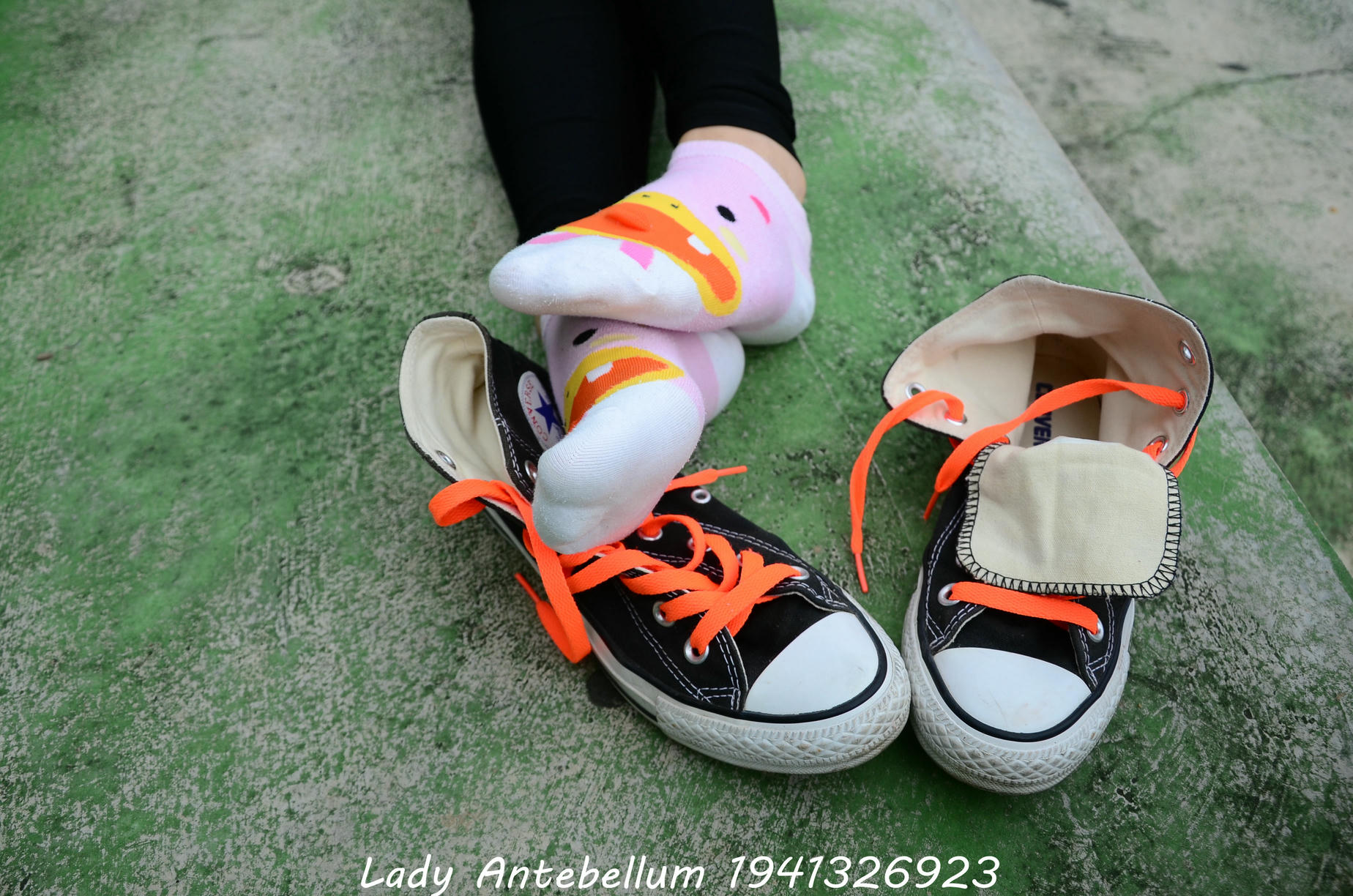 [战前女神] 恋足美腿棉袜女神级摄影套图 128 [112P+119M]_第3集