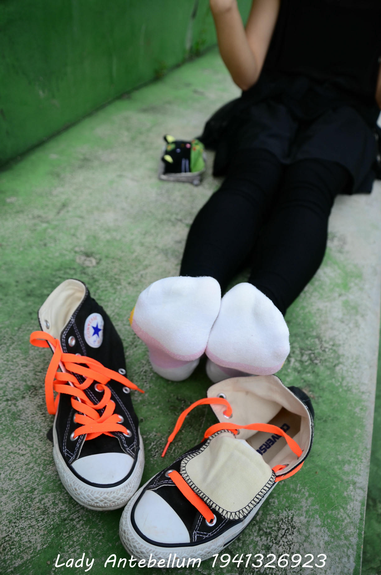 [战前女神] 恋足美腿棉袜女神级摄影套图 128 [112P+119M]_第3集