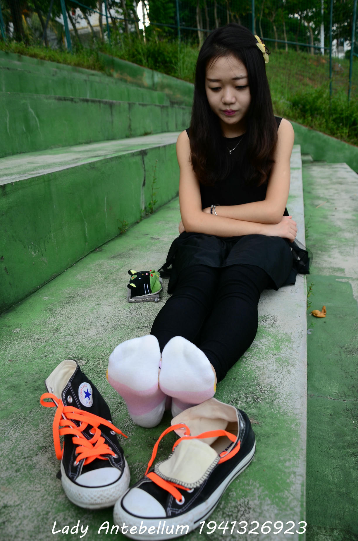 [战前女神] 恋足美腿棉袜女神级摄影套图 128 [112P+119M]_第3集