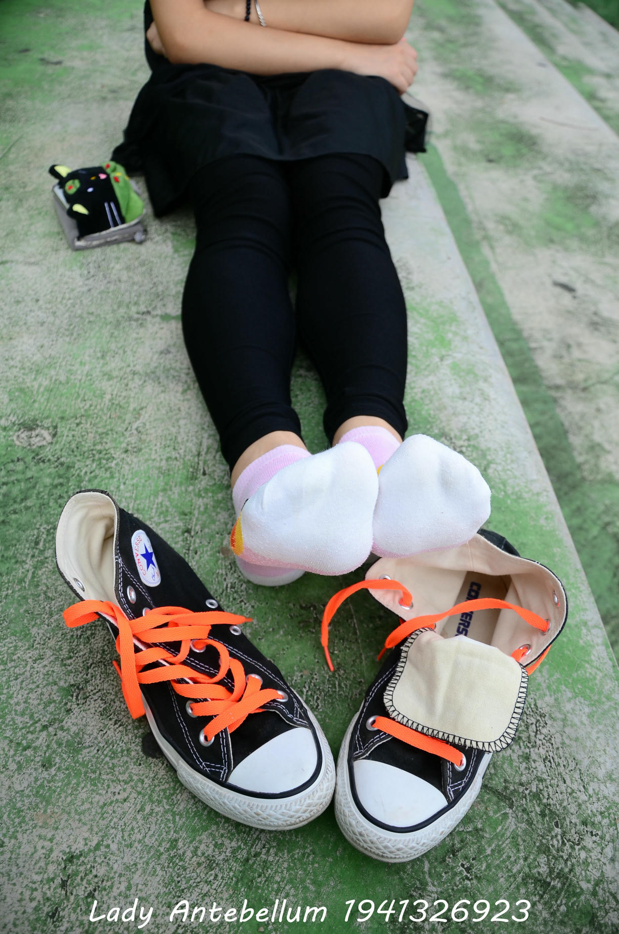 [战前女神] 恋足美腿棉袜女神级摄影套图 128 [112P+119M]_第3集