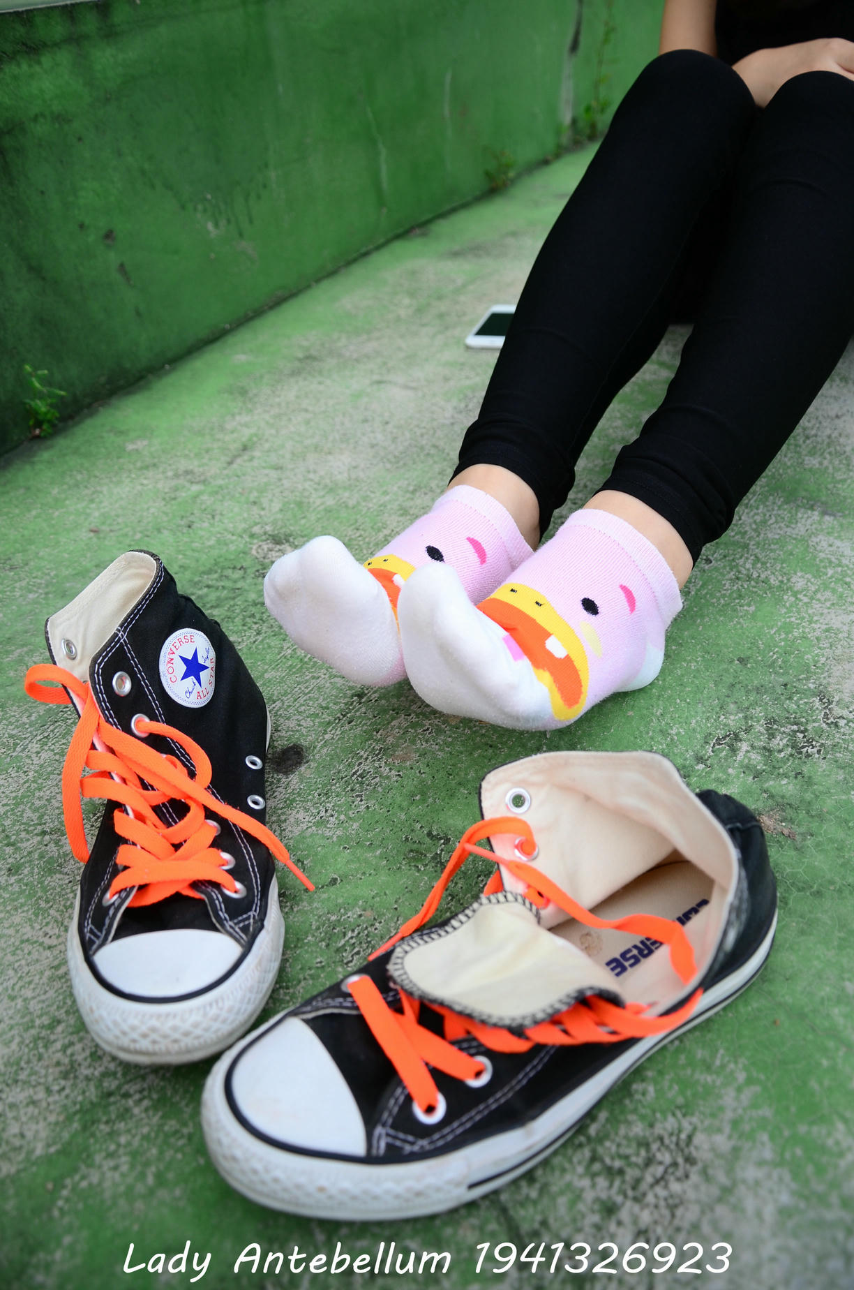 [战前女神] 恋足美腿棉袜女神级摄影套图 128 [112P+119M]_第3集