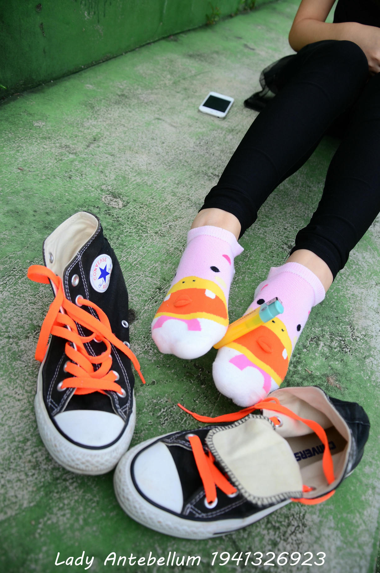 [战前女神] 恋足美腿棉袜女神级摄影套图 128 [112P+119M]_第3集