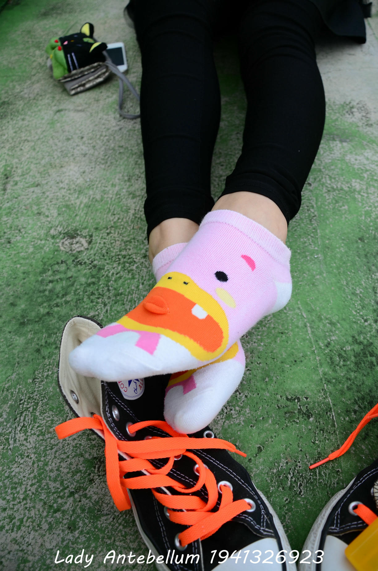 [战前女神] 恋足美腿棉袜女神级摄影套图 128 [112P+119M]_第4集