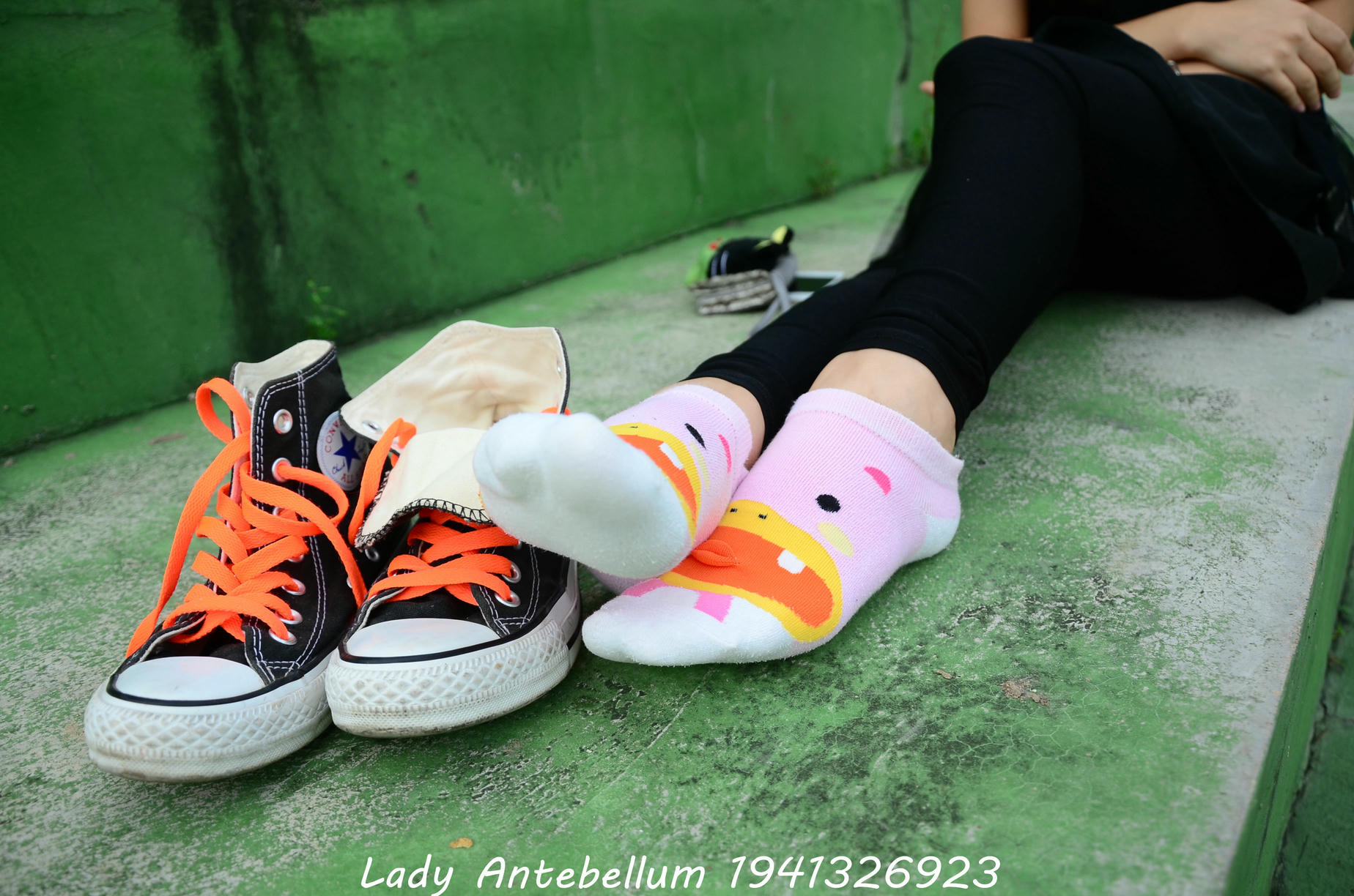 [战前女神] 恋足美腿棉袜女神级摄影套图 128 [112P+119M]_第4集