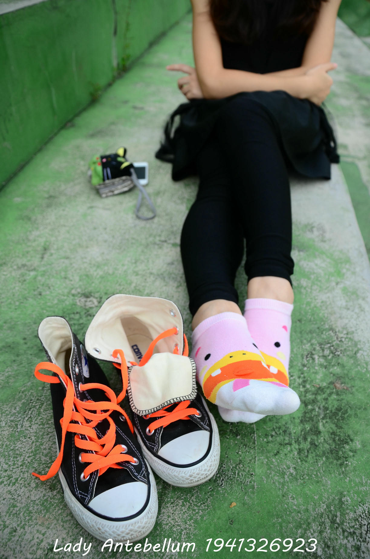 [战前女神] 恋足美腿棉袜女神级摄影套图 128 [112P+119M]_第4集