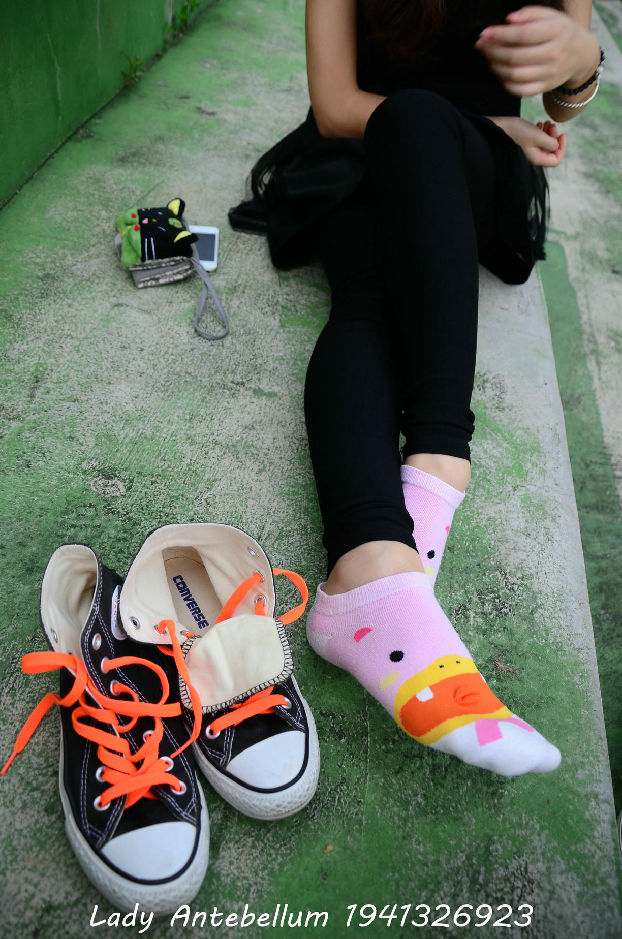 [战前女神] 恋足美腿棉袜女神级摄影套图 128 [112P+119M]_第5集