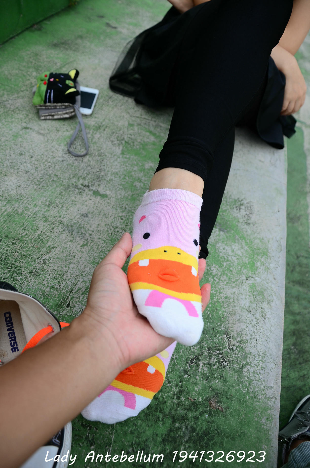 [战前女神] 恋足美腿棉袜女神级摄影套图 128 [112P+119M]_第5集