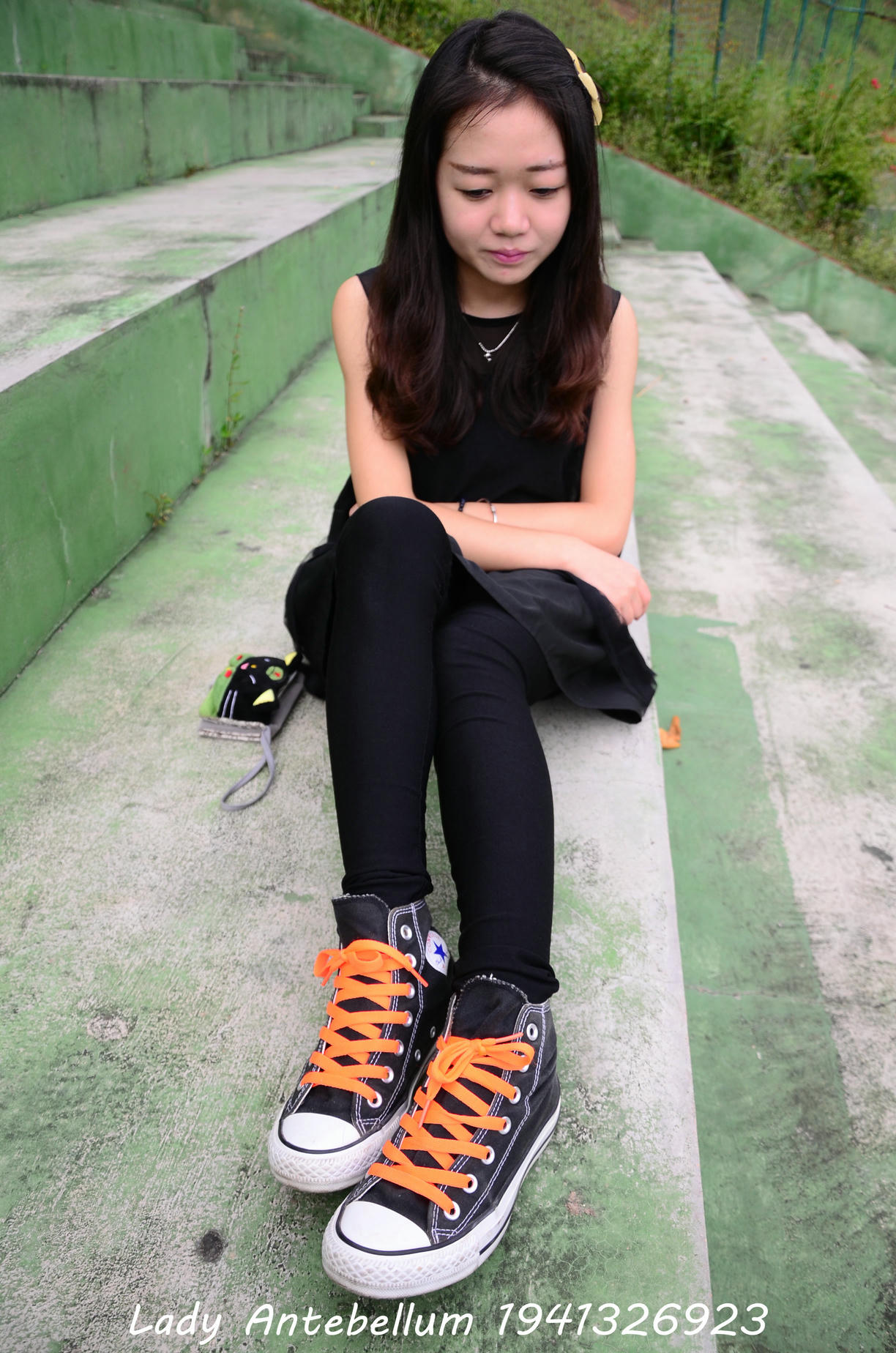 [战前女神] 恋足美腿棉袜女神级摄影套图 128 [112P+119M]_第1集